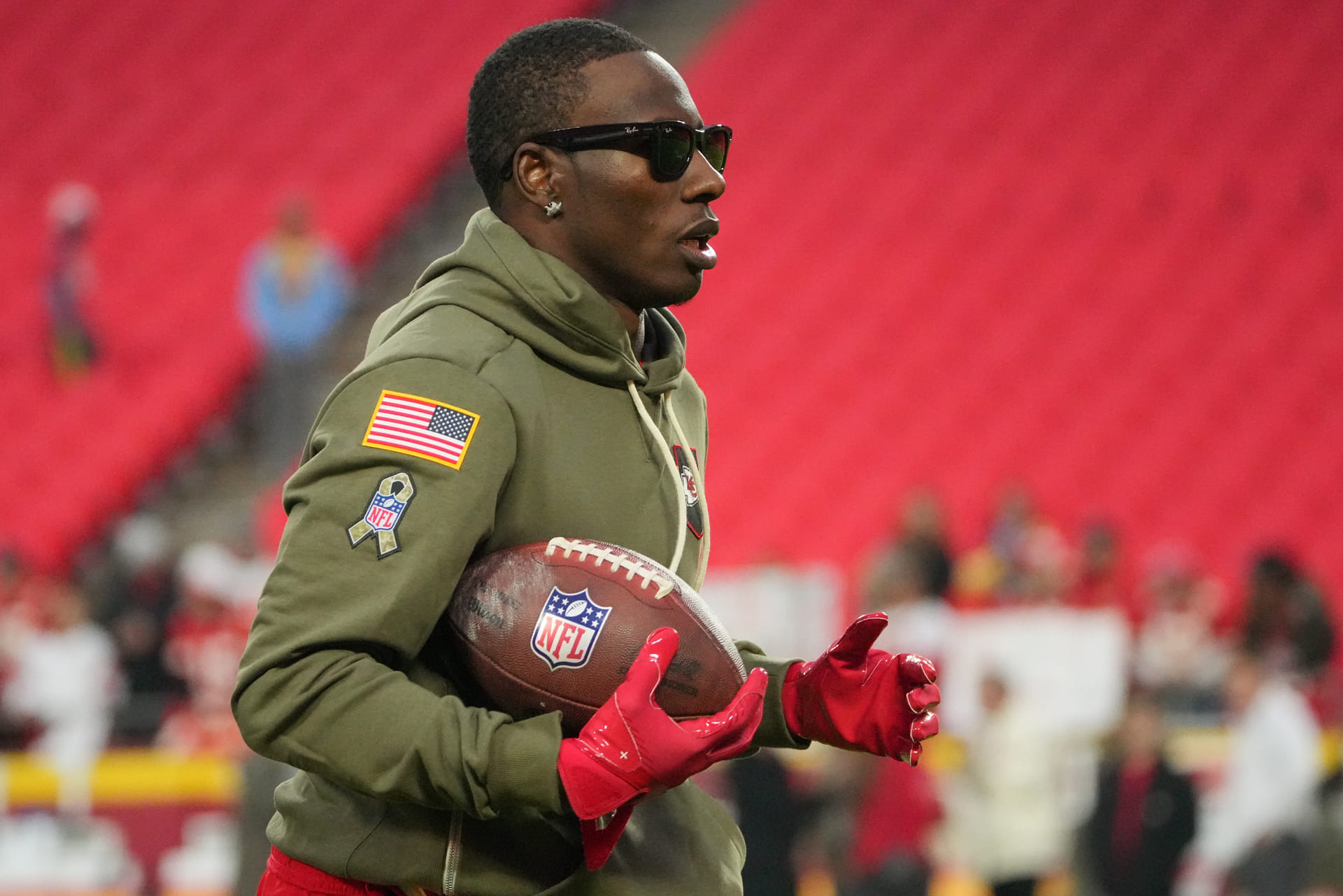 NFL fans react to Hollywood Brown’s 2-word post as free agency looms