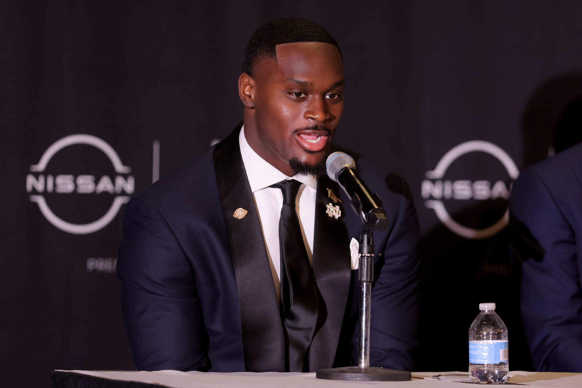 Ex-Lions QB draws parallels between Jeremiyah Love and Jahmyr Gibbs while sharing bold take on Notre Dame RB's NFL Draft stock