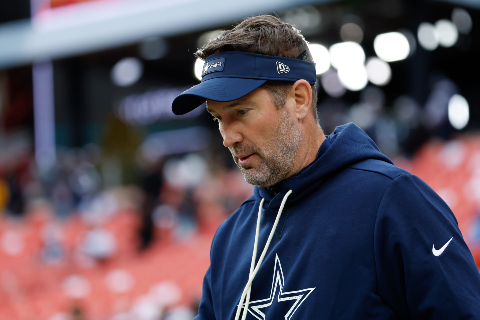 “Never draft a Longhorn” “Pick #92”: NFL fans react as Cowboys’ Brian Schottenheimer has dinner with Texas star ahead of 2026 Pro Day
