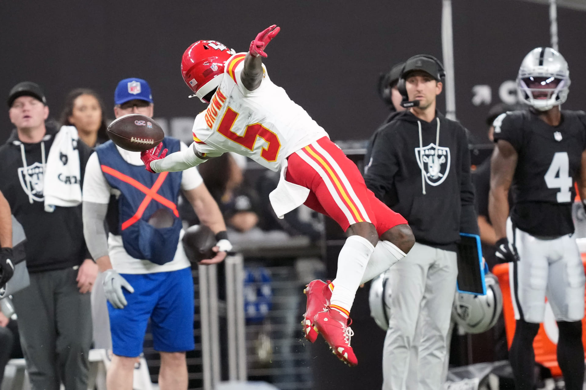 NFL: Kansas City Chiefs at Las Vegas Raiders - Source: Imagn