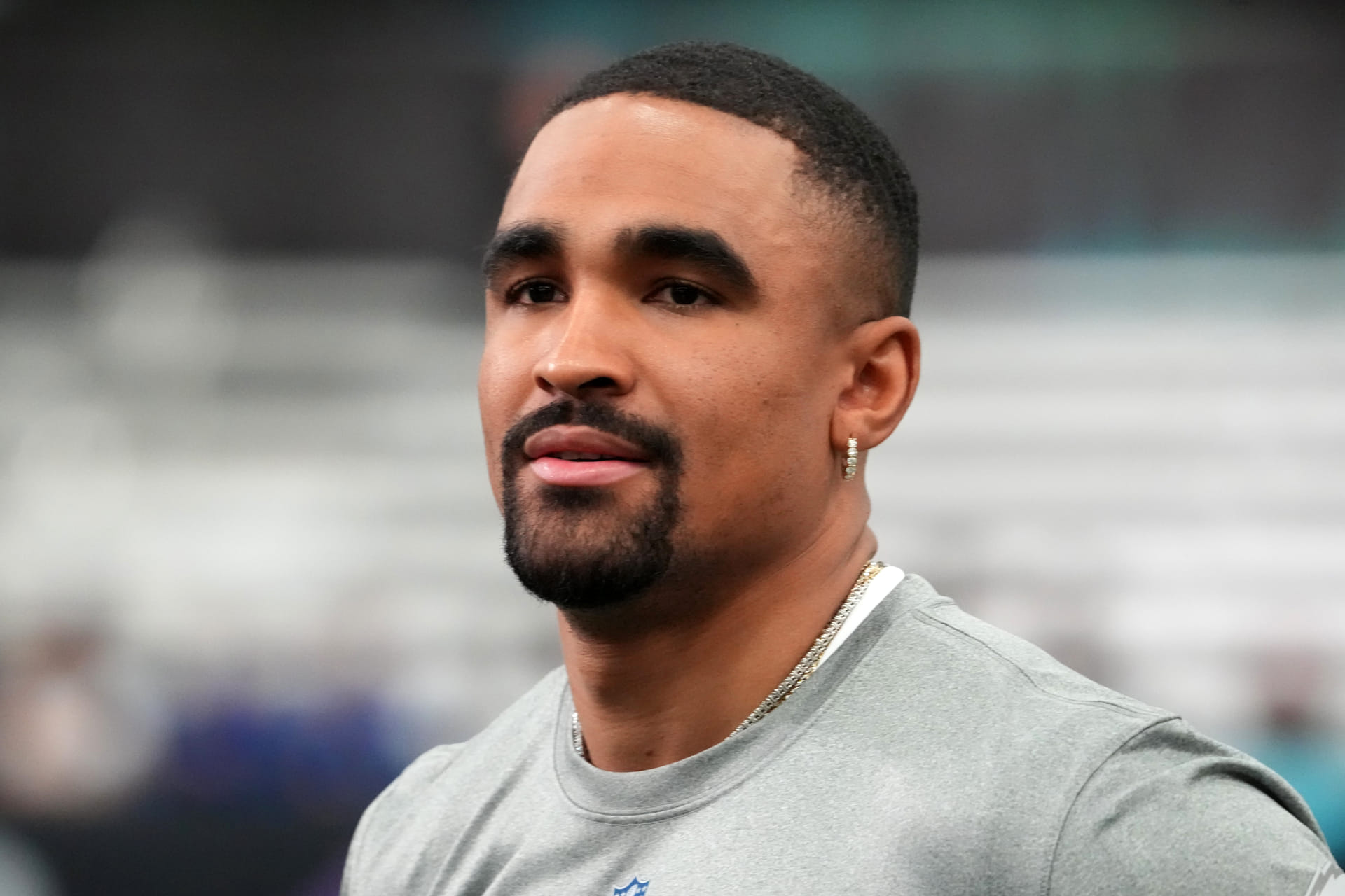 "Weird ASF," "That just looks so wrong": NFL fans react to Jalen Hurts shaving off his goatee for fresh off-season look