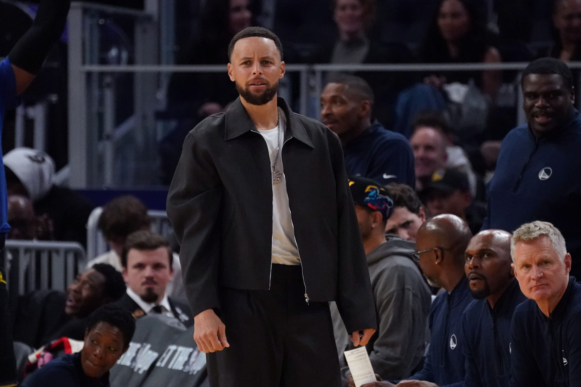 NBA Rumors: Steph Curry Weighing Bench Role on Warriors as Retirement ...