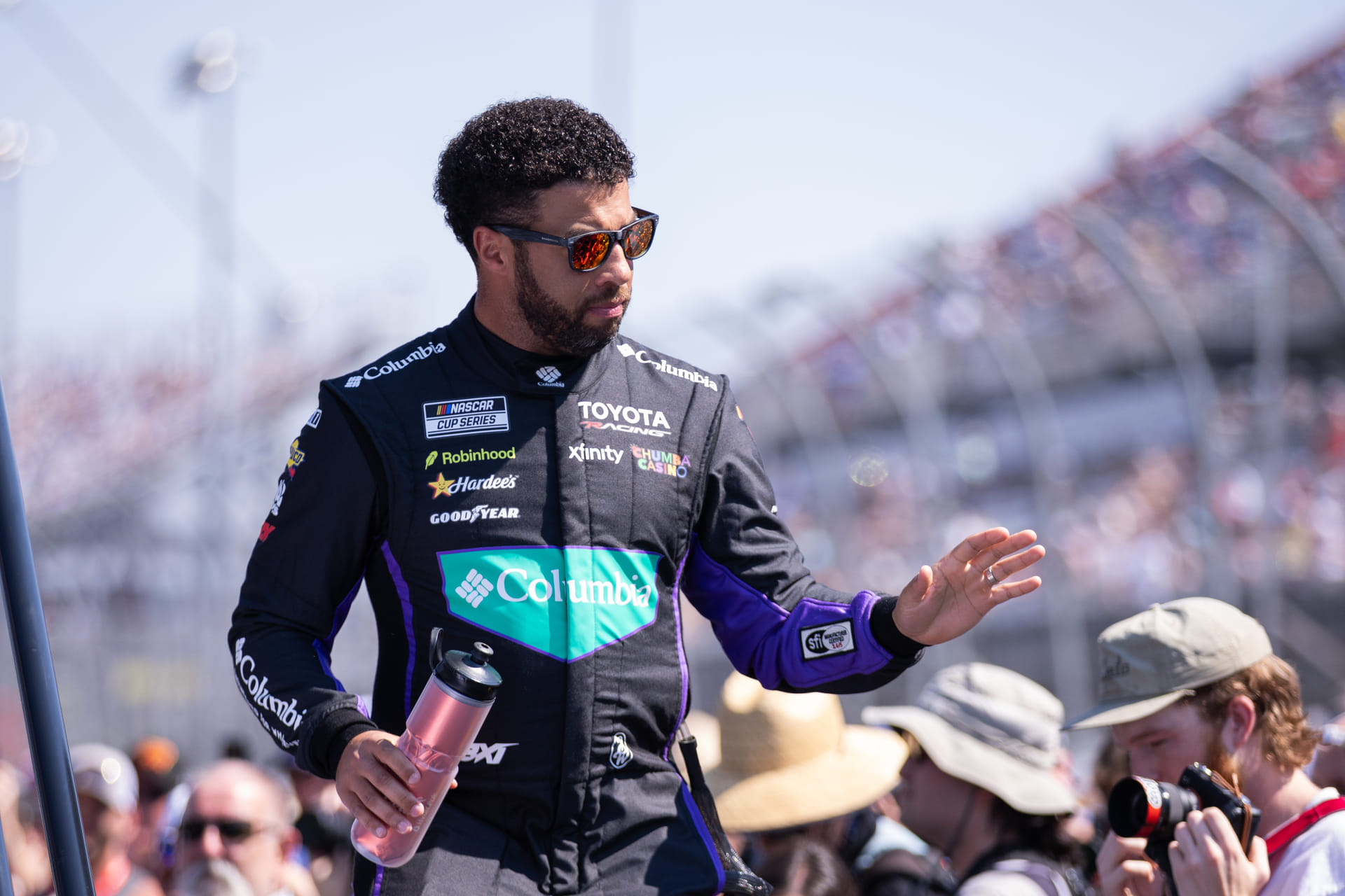 US Senate candidate bluntly targets Bubba Wallace over NASCAR confederate flag, sparks fresh controversy: “We don’t give a crap”