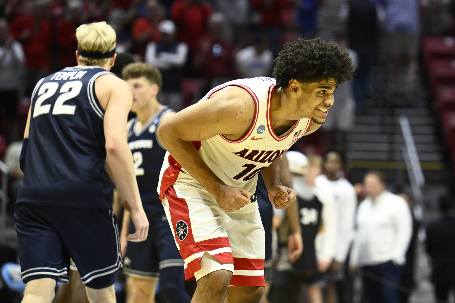 Arizona HC Tommy Lloyd lauds heavy praise for star Koa Peat after team advances to Final Four