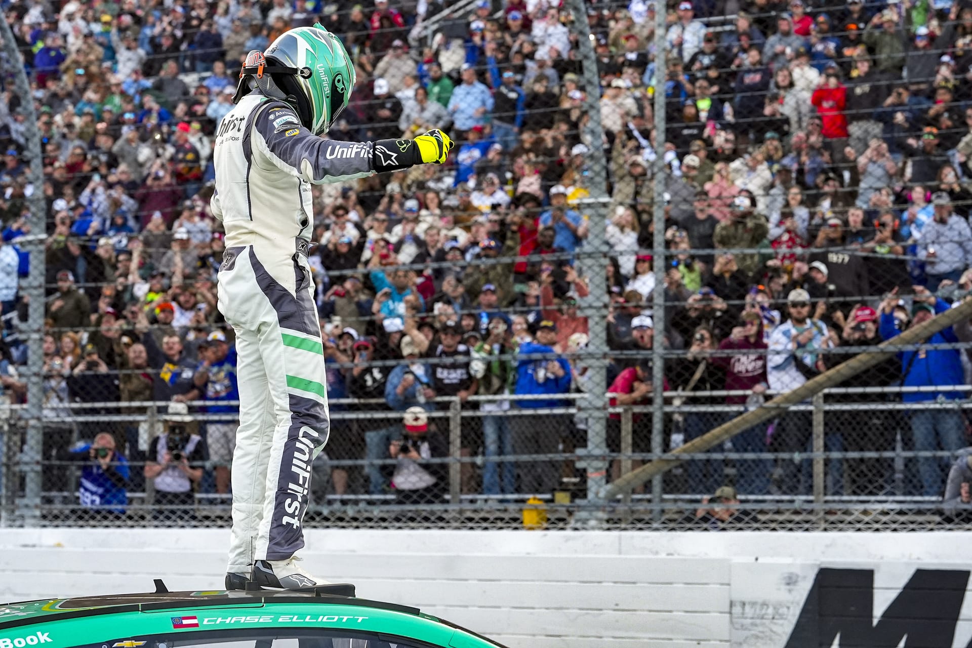 Who won the NASCAR race today? Full results from 2026 Cook Out 400 in Martinsville