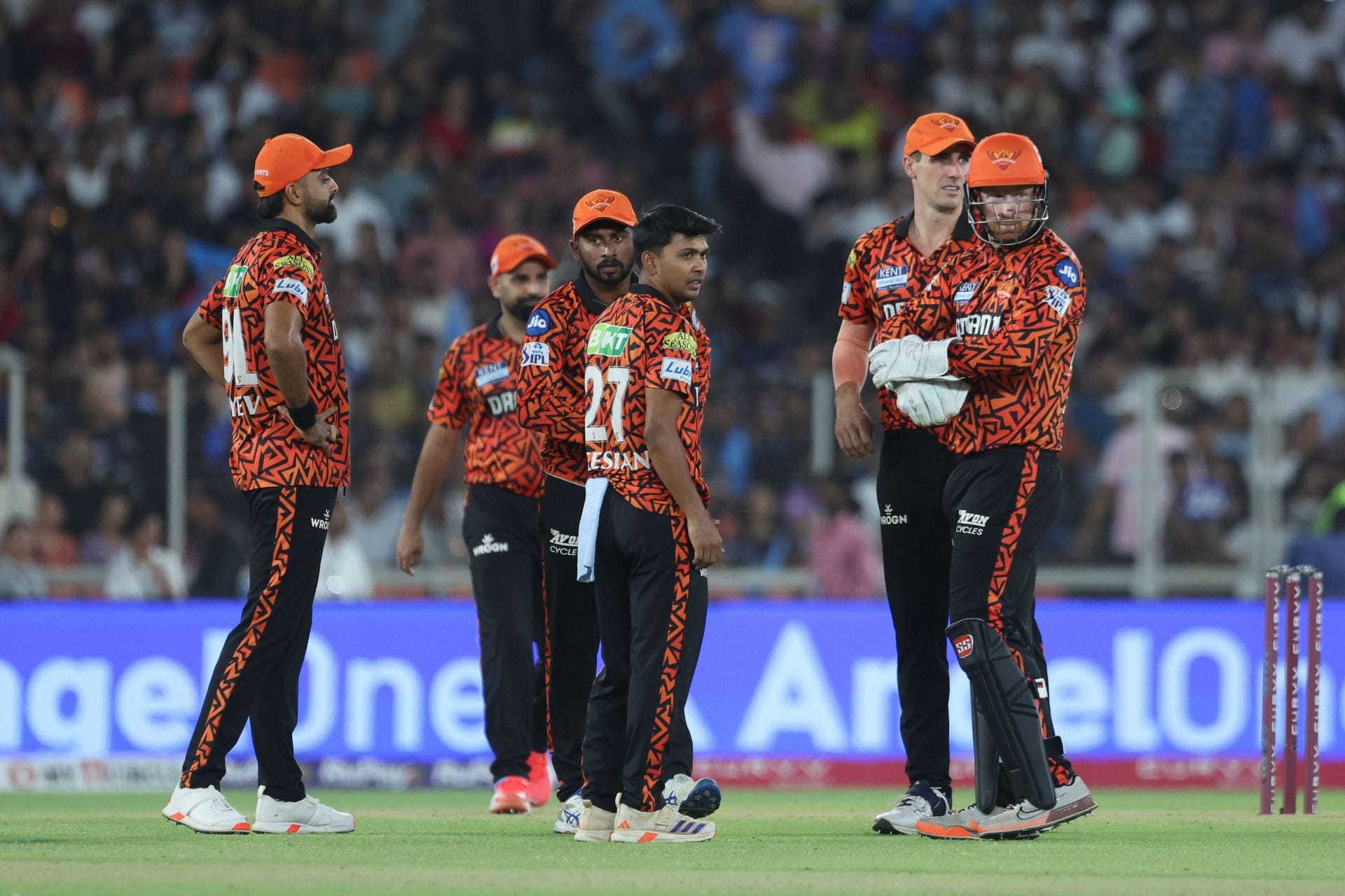 "Zeeshan Ansari issues fiery send-off to Ishan Kishan after dismissing him in SRH practice match ahead of IPL 2026 [Watch]"