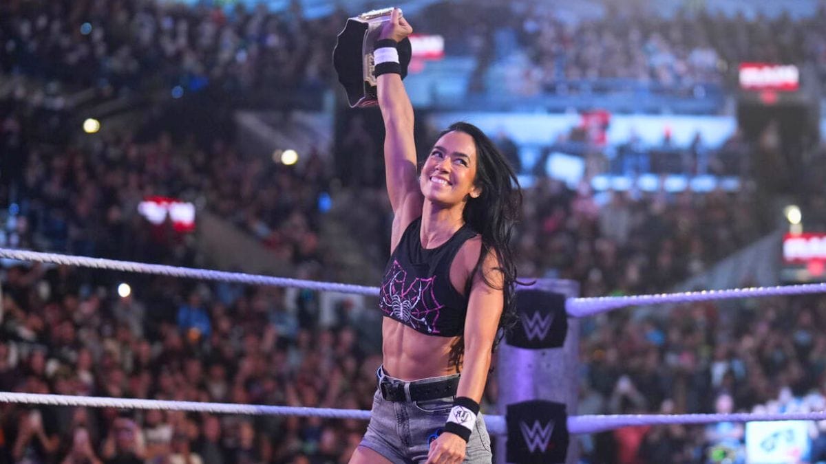 "You are my favorite wrestler" - AJ Lee gets emotional after facing former WWE Women's Champion