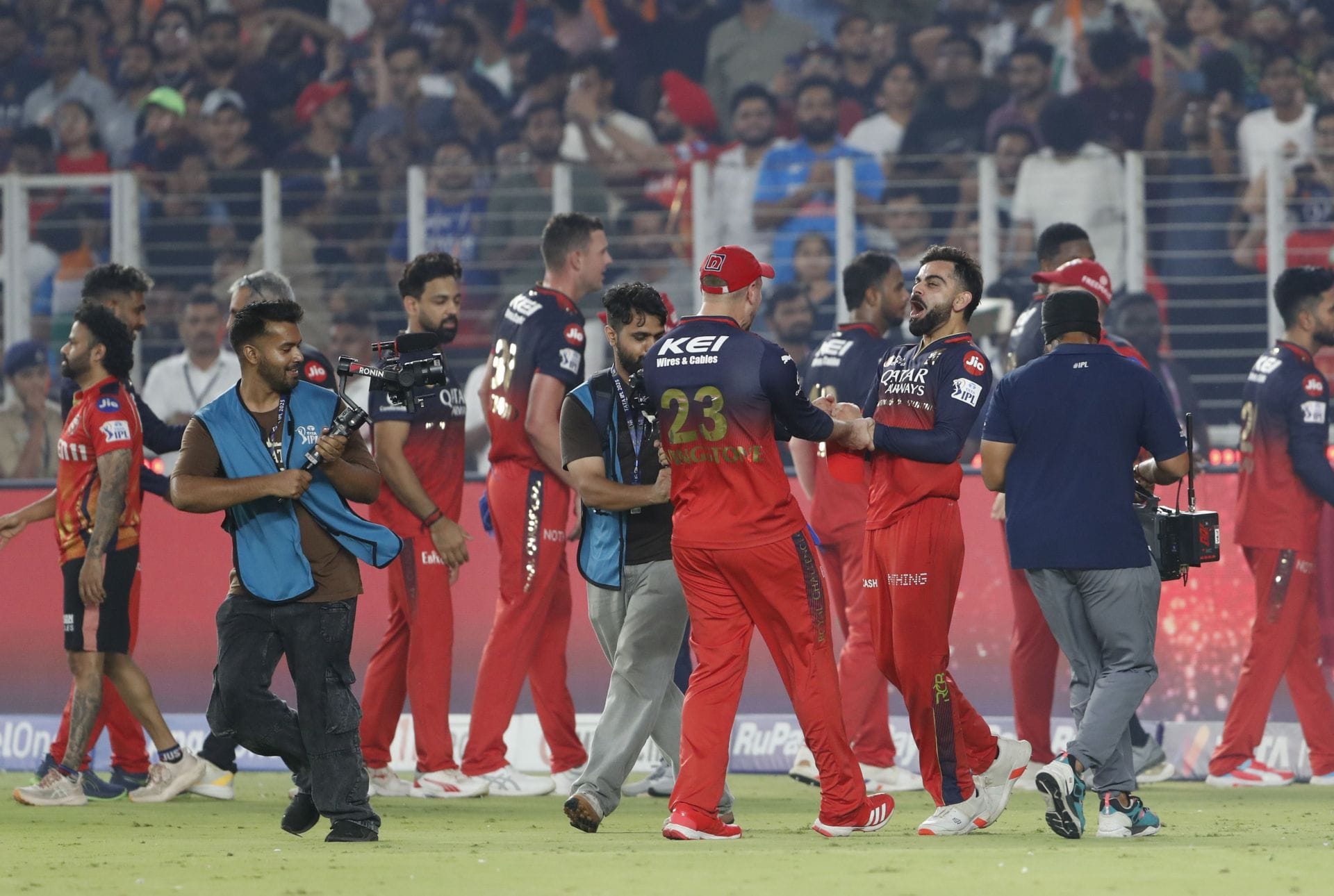 “Tu toh Allan Donald bana hua hai” - Virat Kohli’s priceless reaction to discarded Indian star during RCB practice for IPL 2026 [Watch]