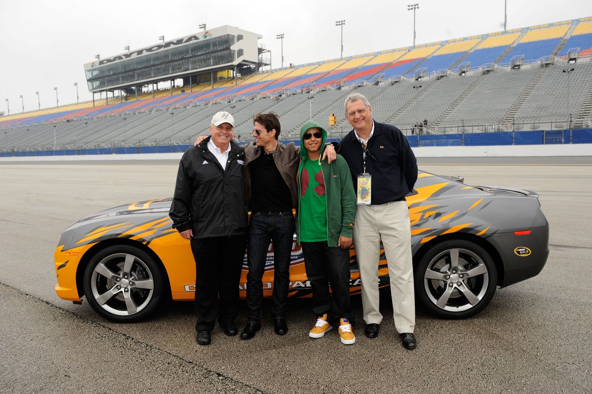 Hollywood writer quietly meeting NASCAR personnel to script Tom Cruise's "Days of Thunder" sequel: Report