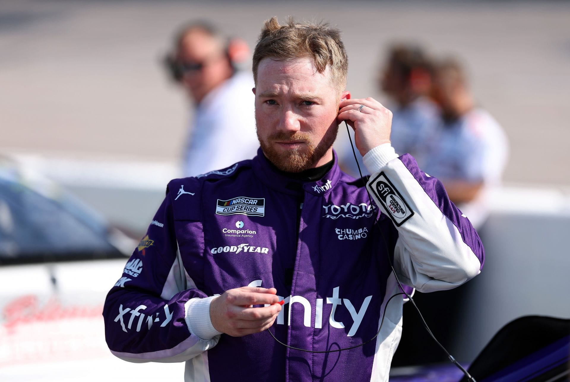 Watch: Pitstop disaster for Tyler Reddick as 23XI star loses the lead at the Goodyear 400