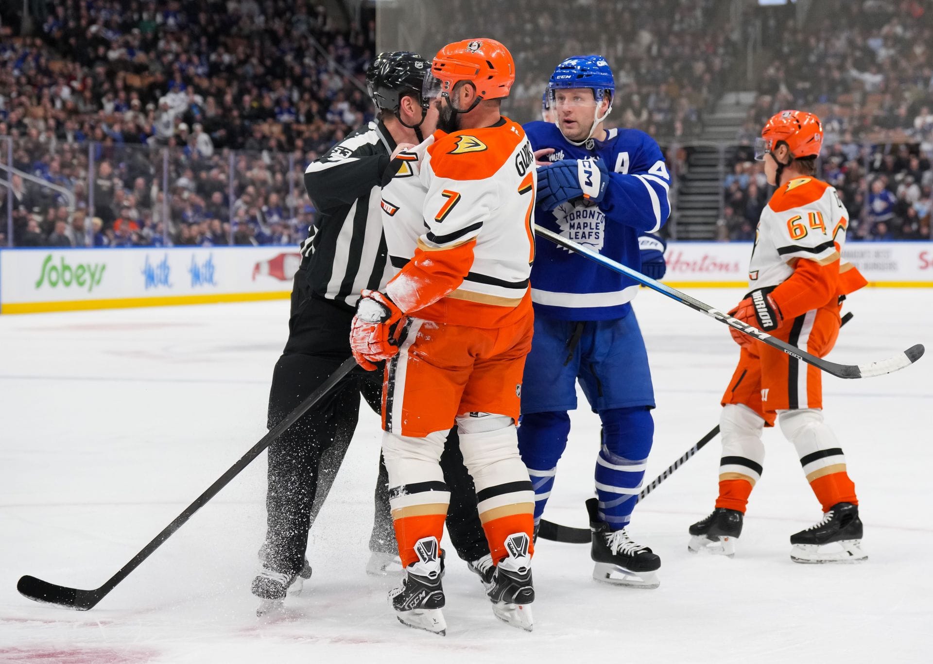 Paul Bissonnette gives his blunt opinion on Maple Leafs' lack of response to brutal hit on Auston Matthews