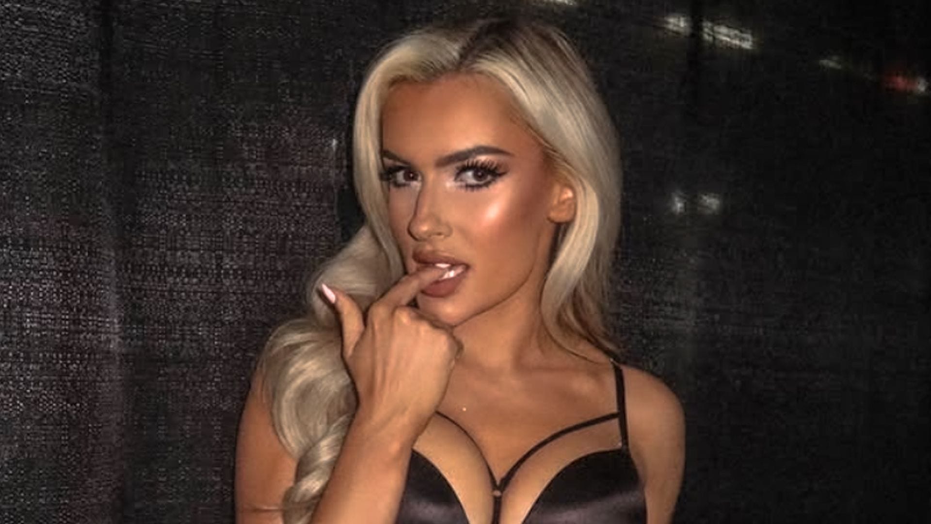 Blake Monroe accuses WWE star of breaking into her hotel room