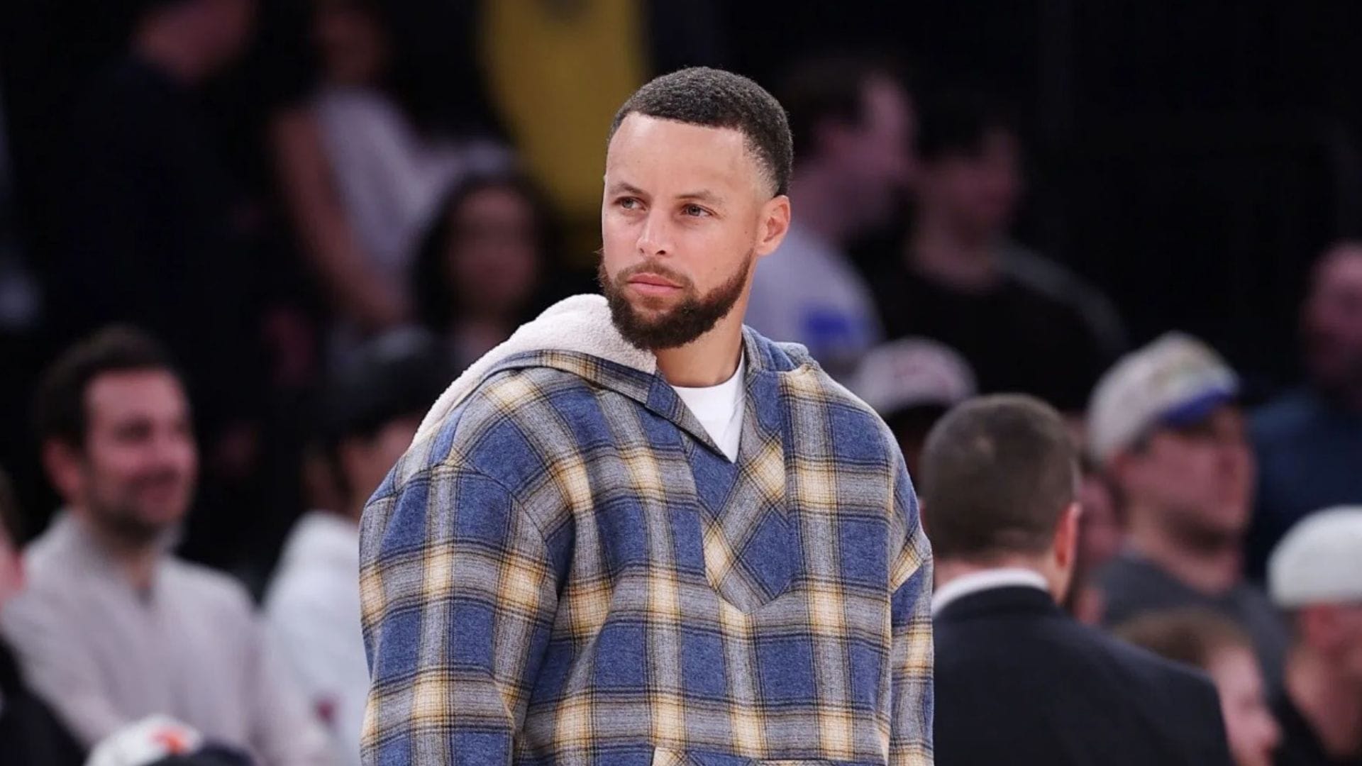 "Banned for life": Social media erupts after wild fan crosses the line with Steph Curry at TD Garden in Boston