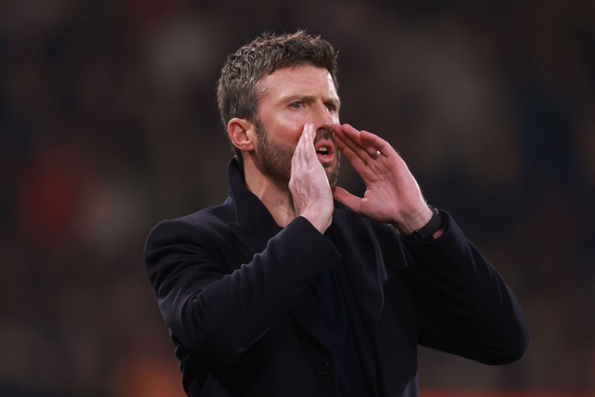 Manchester United dealt blow as PL rivals considered favorites to land star midfielder ahead of Red Devils: Reports