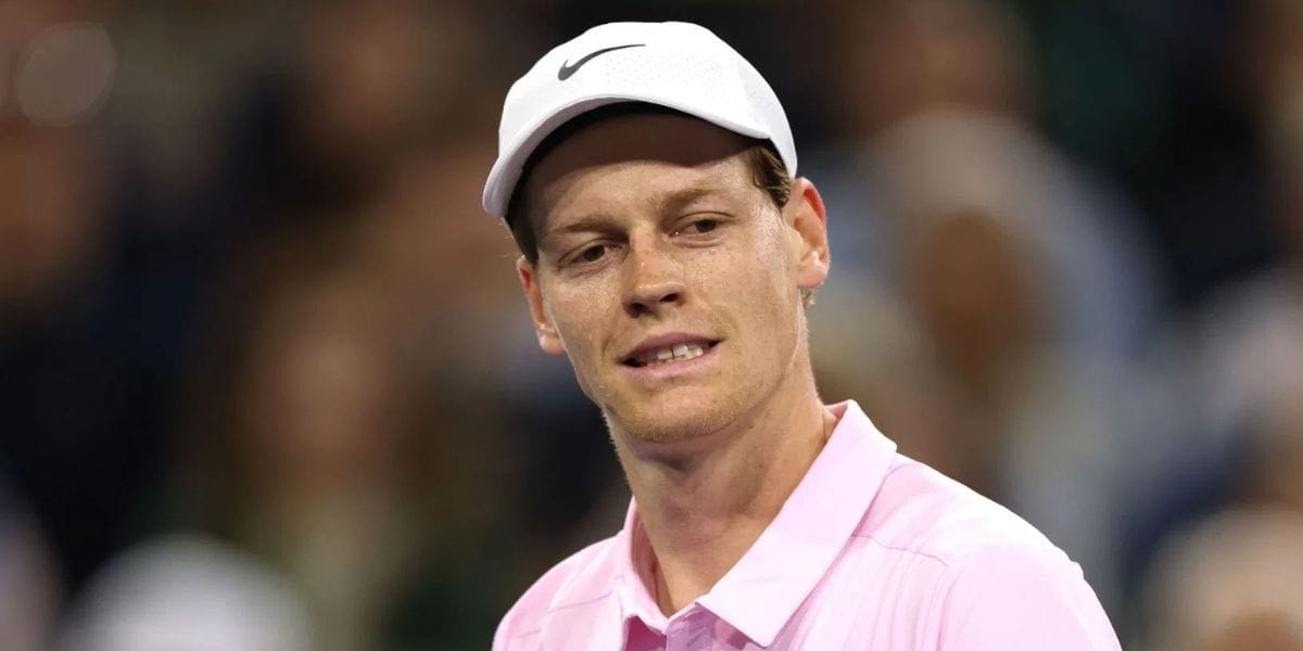 What happened during Jannik Sinner's Miami Open 2R today? All about the chaotic heckling incident forcing the Italian to apologize