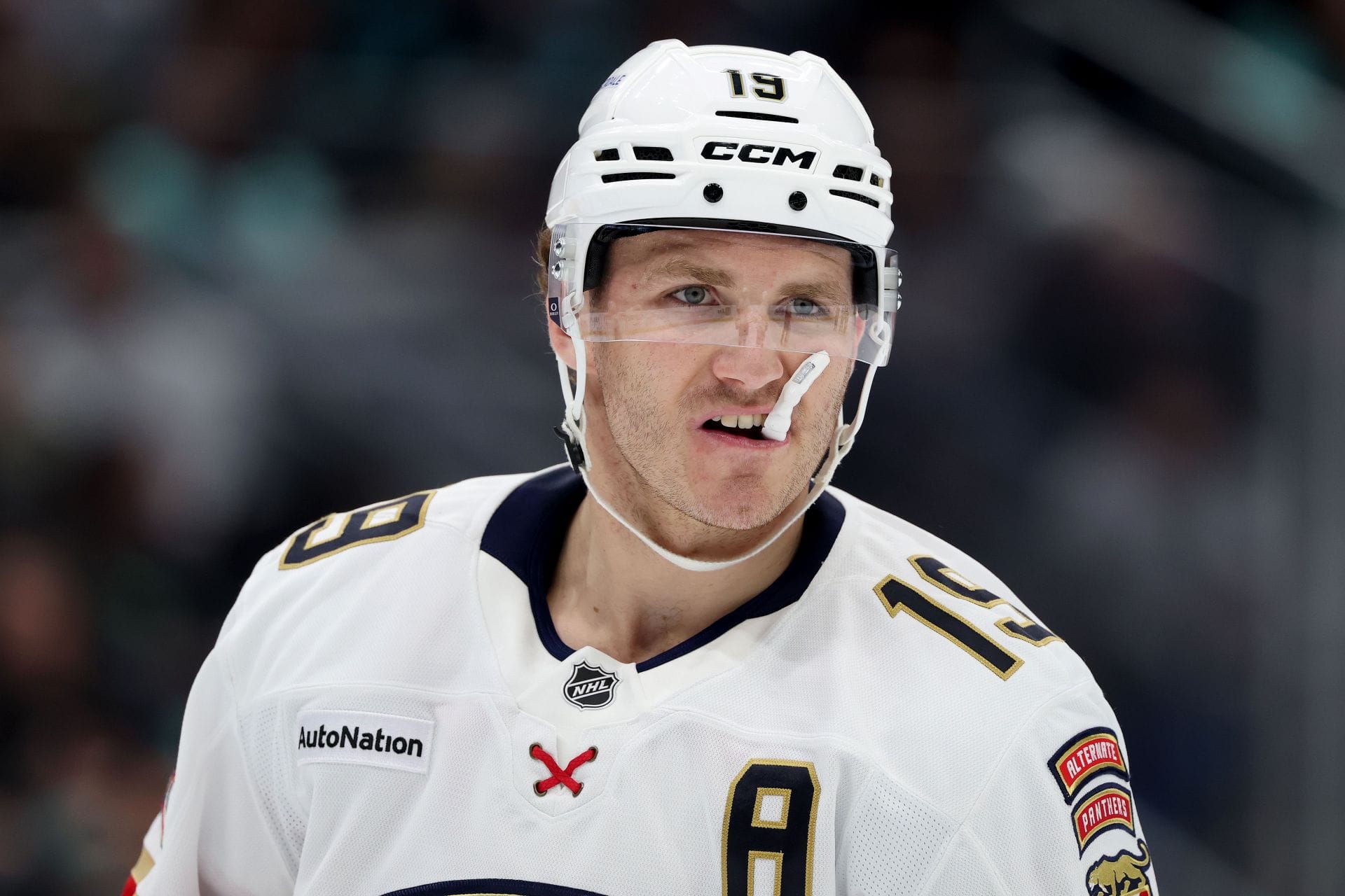 Matthew Tkachuk gives his two cents on Maple Leafs' lack of response after hit on Auston Matthews