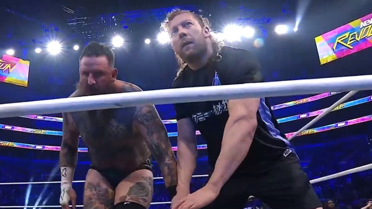 BREAKING: Kenny Omega makes unannounced AEW return and immediately targets ex-WWE star