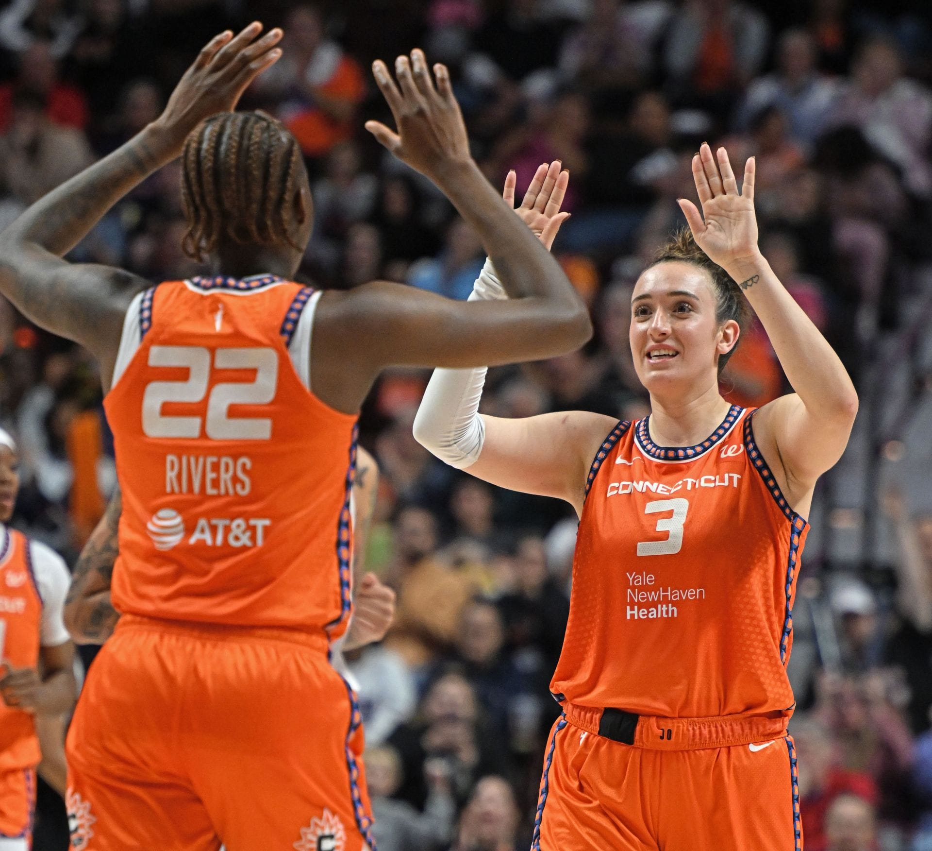 "Cheated out of $25M for the sake of NBA owner " - WNBA Fans Stunned as Sun Picks Fertitta’s $300M Bid Over $325M Offer for Houston Move Over Boston