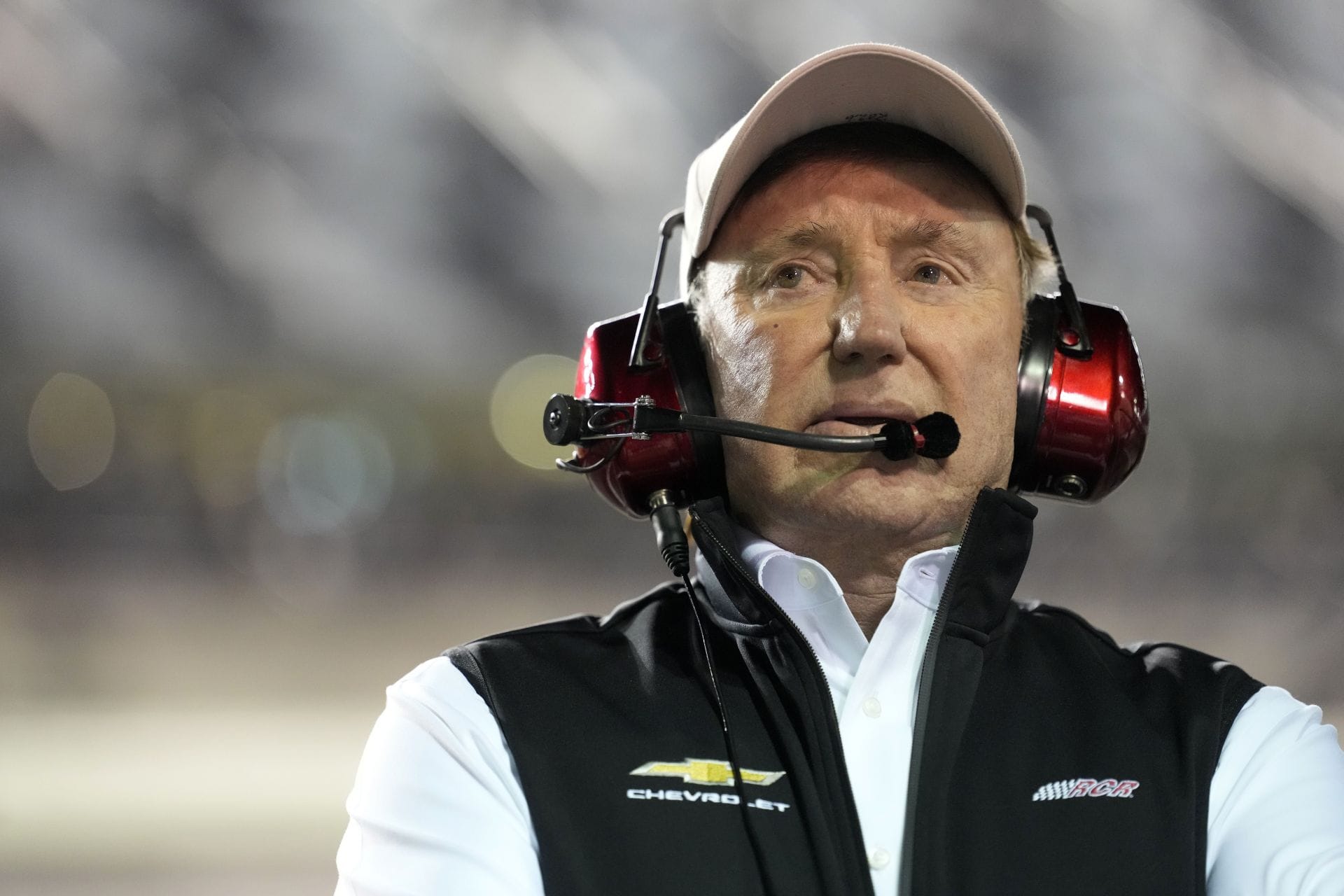 Denny Hamlin drops 4-word reaction as Richard Childress gives special tribute to Johnny Morris’ letter in RCR museum