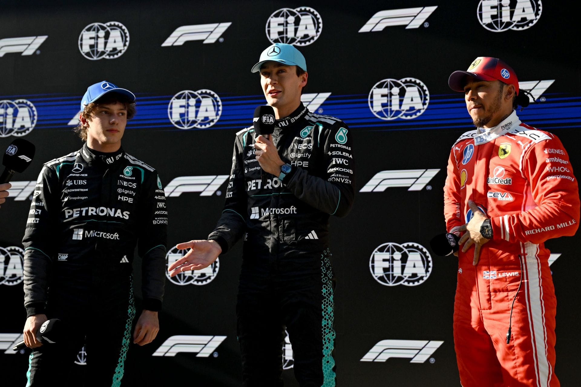 Kimi Antonelli, George Russell and Lewis Hamilton at the Chinese Grand Prix - Source: Getty