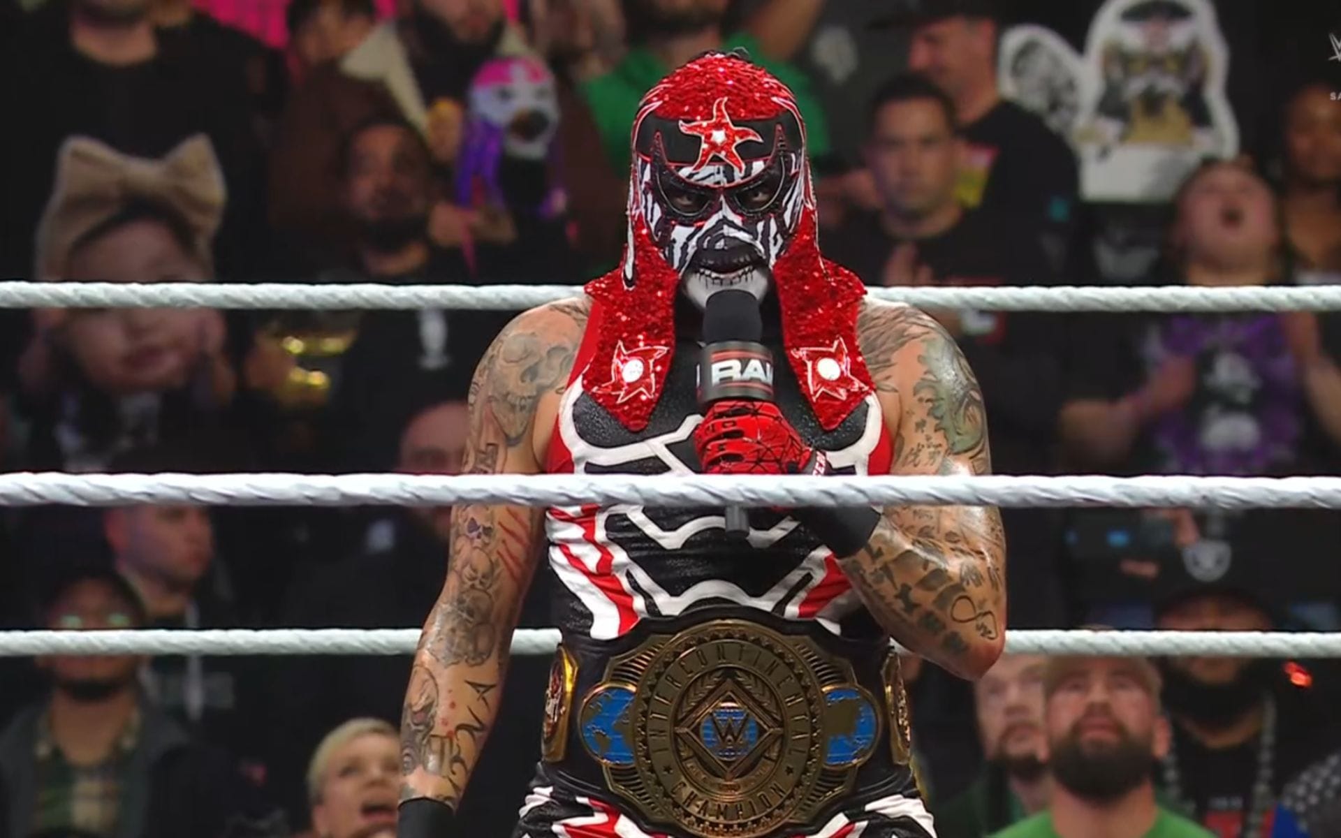 30-year-old star answers Penta's open challenge to set up dream Intercontinental Title match on WWE RAW