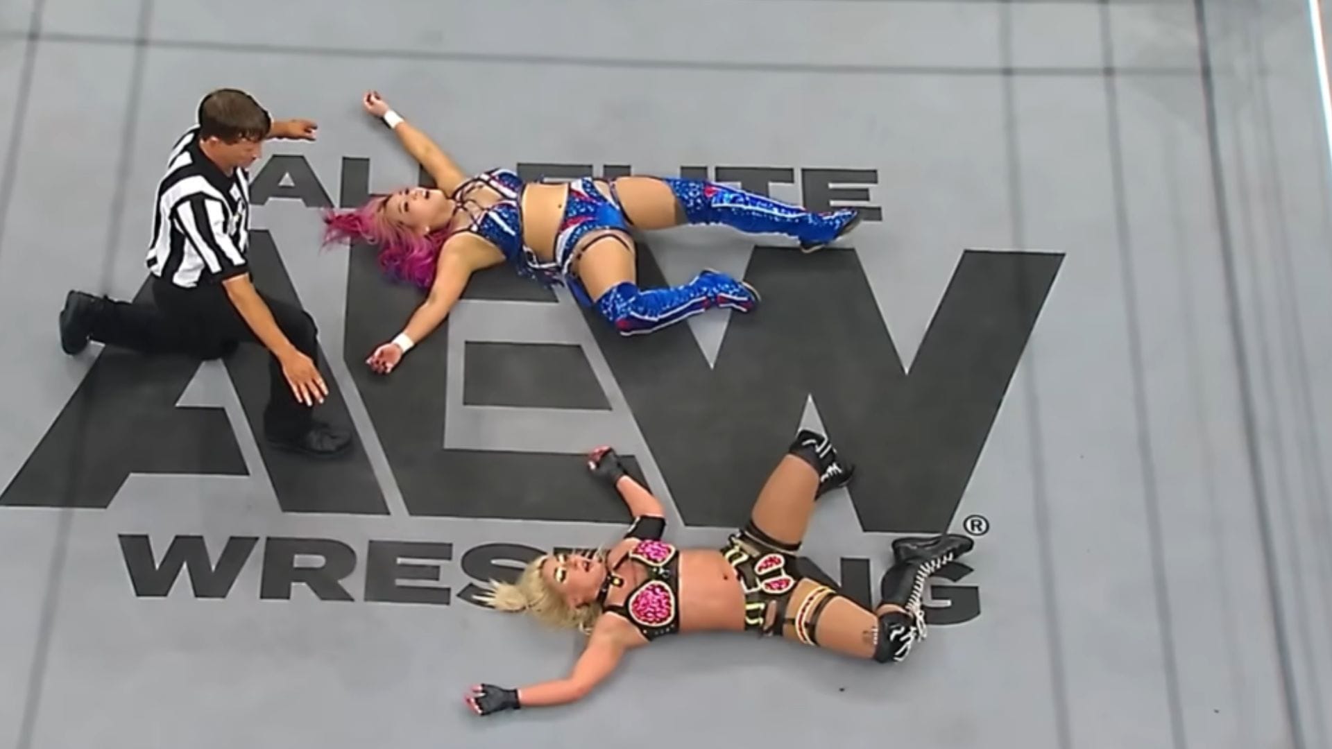 Still from Mina Shirakawa vs Thekla for the Women's World Title (Image via YouTube @AEW)