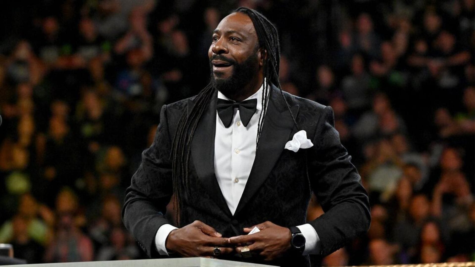 Booker T accused of bringing in WWE star to "take" major championship; ROW name doesn't hold back