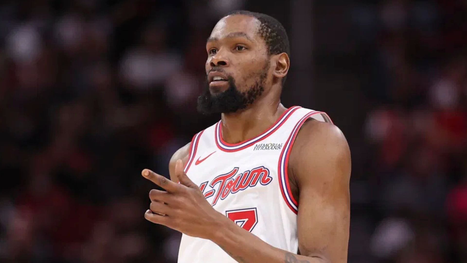 "Lakers got hella lucky," "Makes the series fair": Fans react to Kevin Durant's concerning knee injury ahead of Game 2