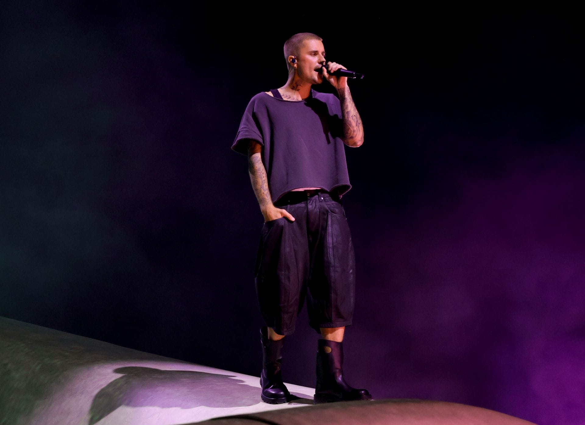 Fake Justin Bieber staffers rented $200K-worth vehicles claiming singer needed help getting around Coachella, ended up driving them to Mexico