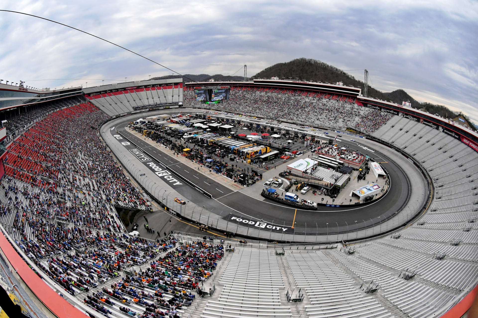 How to watch NASCAR race start today? Time, TV Channel, Radio & Live Stream Details for 2026 Food City 500 at Bristol Motor Speedway