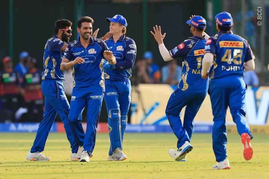 "Only 1 bowler has an economy in single digits" - Aakash Chopra on potential changes in MI's playing 12 for IPL 2026 clash vs RCB