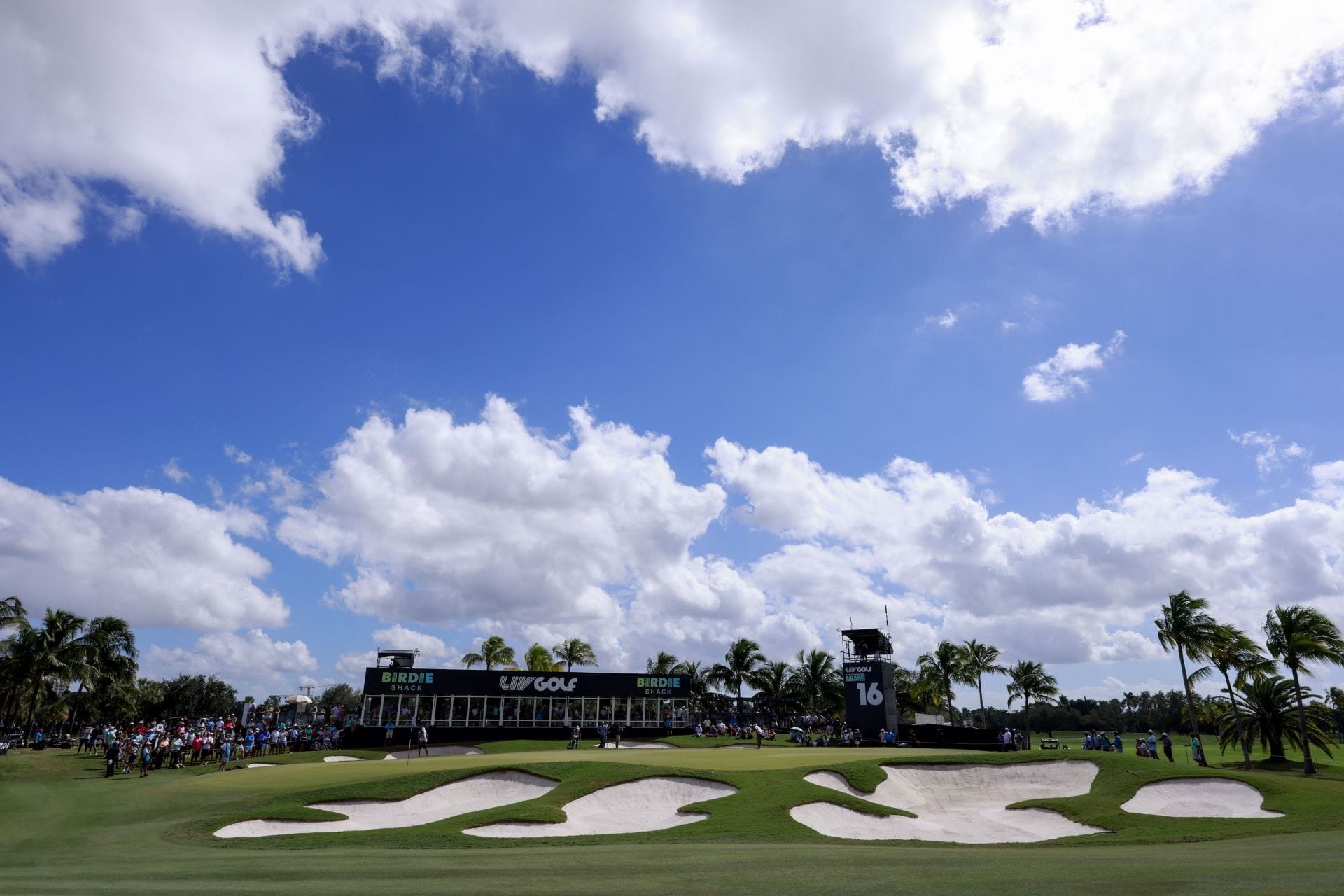 What is the bag policy at the Cadillac Championship 2026?