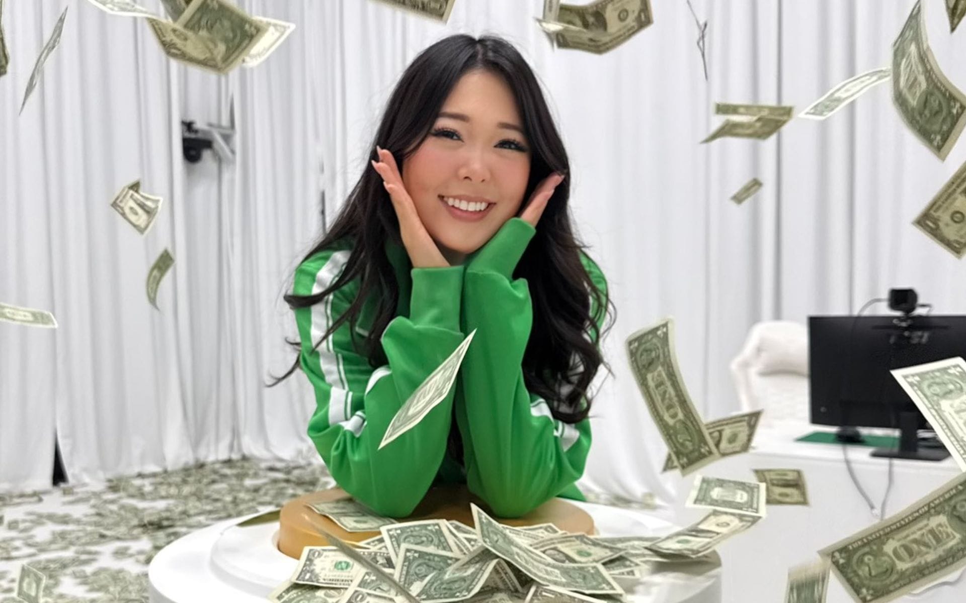 ExtraEmily announces break from livestreaming following recent allegations of viewbotting