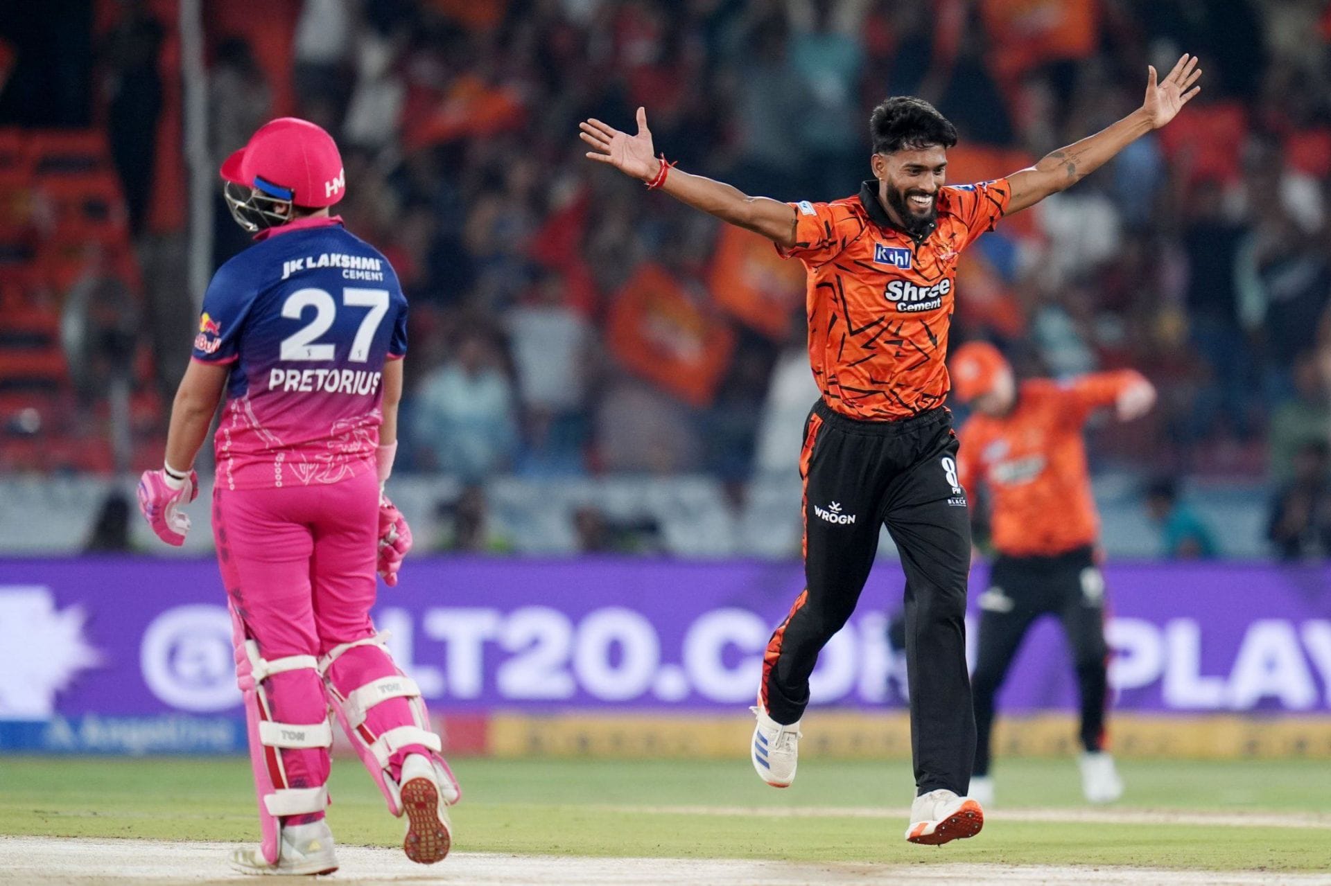 Who is Praful Hinge? 5 interesting facts about SRH pacer who took 3 wickets in first over vs RR in IPL 2026