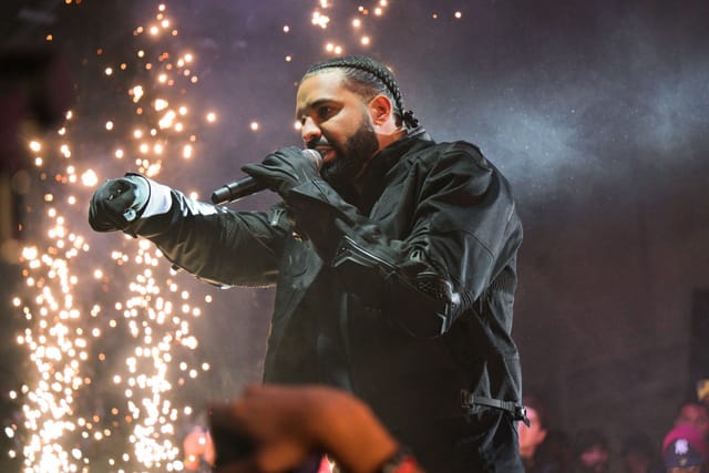 How long will it take for Drake's ice sculpture in Toronto to reveal ...