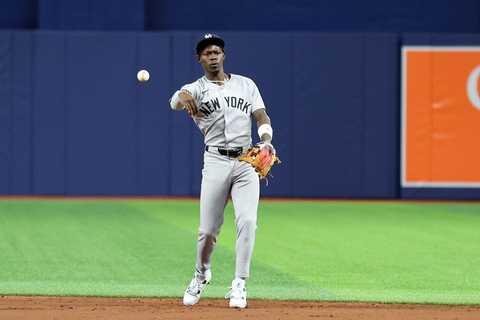 "No heart, no hustle";"What a scumbag" - Fans blame Jazz Chisholm Jr. for Yankees' loss to Rays at Tropicana Field