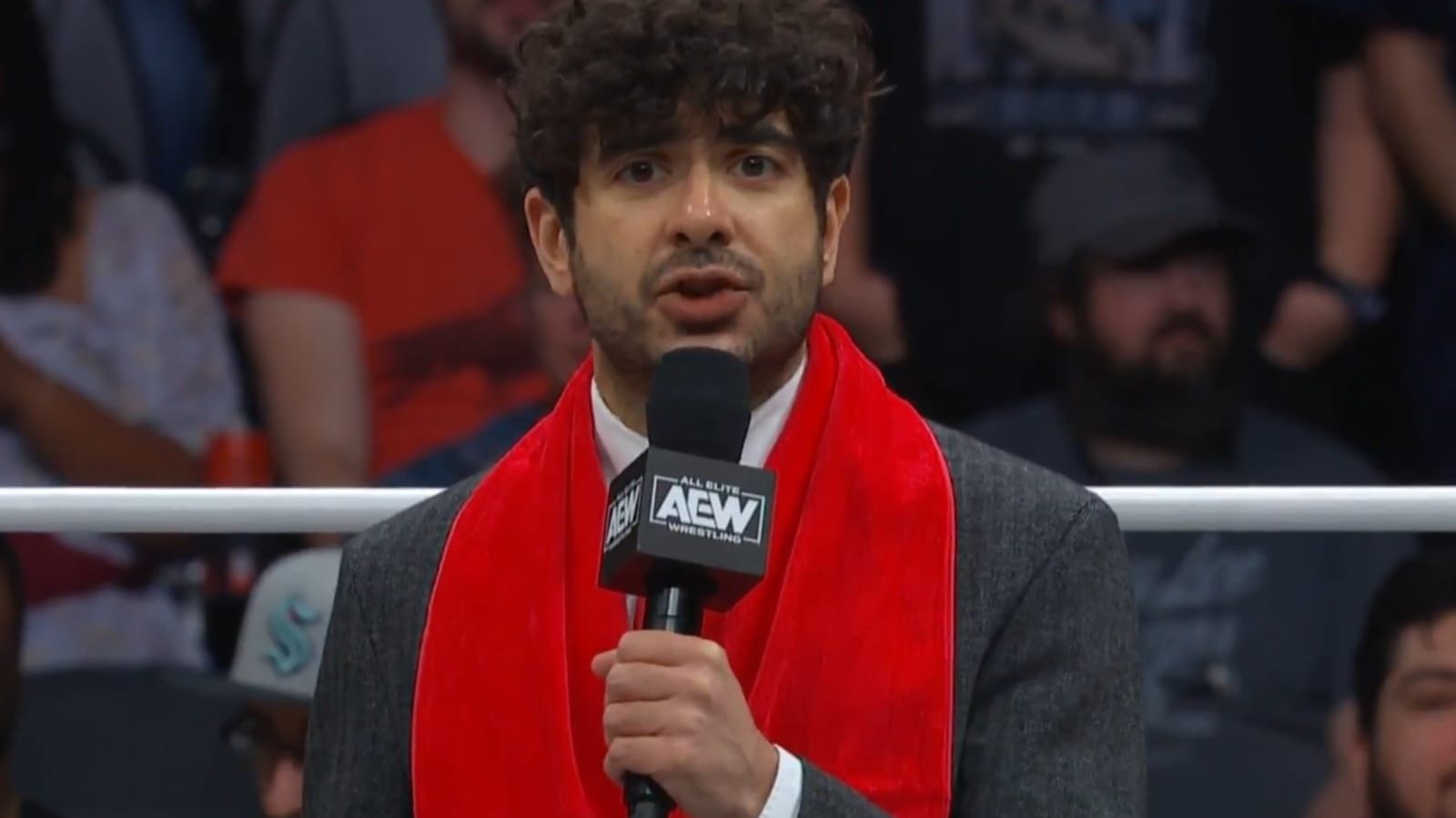 BREAKING: Tony Khan announces top AEW star is vacating his title due to injury
