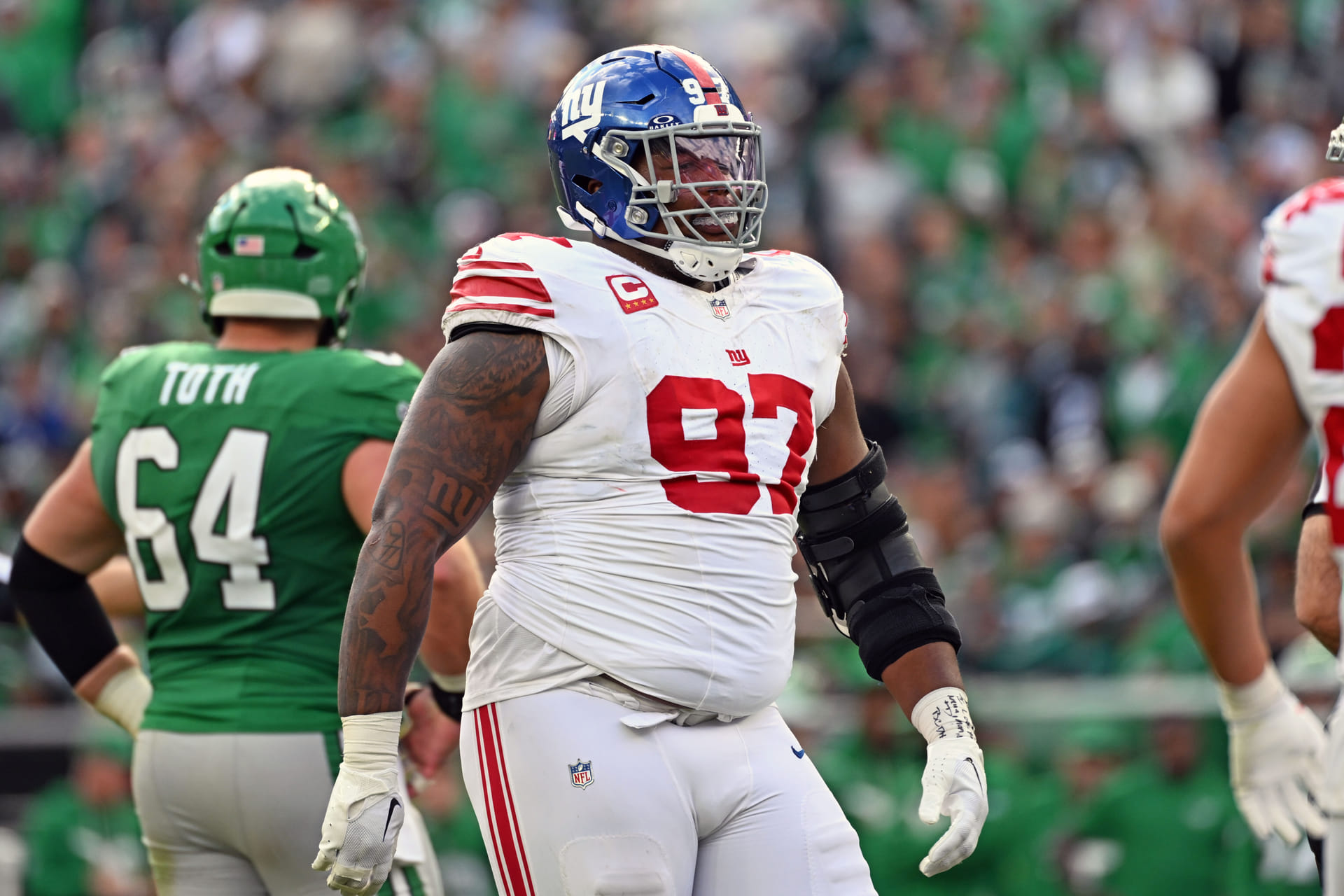 "Not worth No. 10 pick": NFL coaches stunned on Bengals' shocking $28M move for Dexter Lawrence from Giants