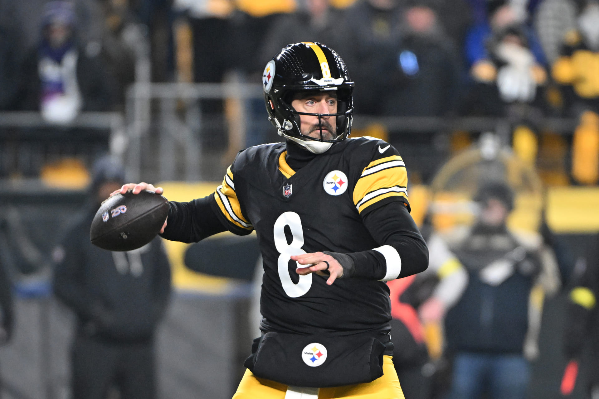 "I'm over this": Former Steelers star sounds off over Aaron Rodgers stalling decision on resigning with Pittsburgh