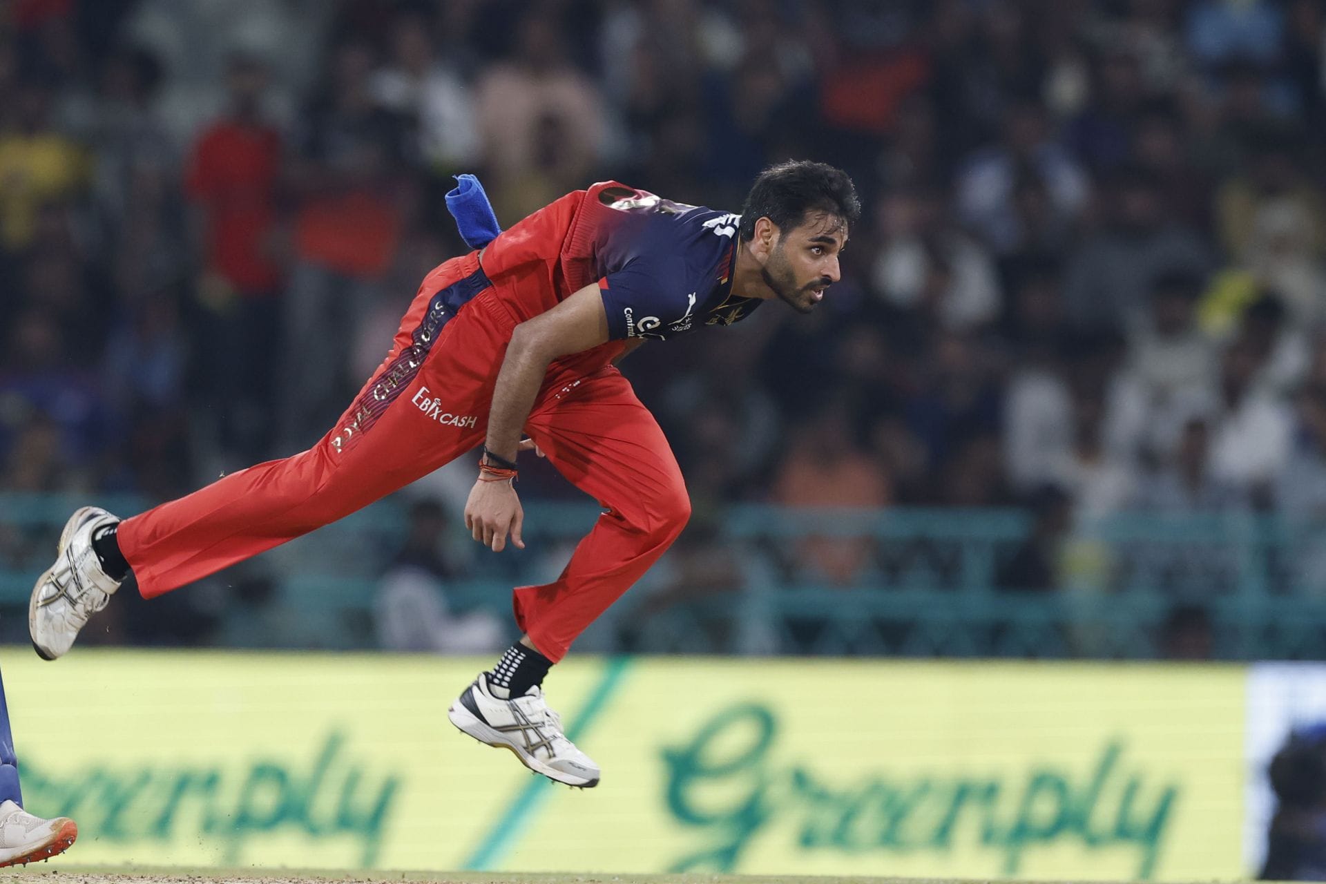 DC vs RCB Highlights, IPL 2026: 3 moments that generated a buzz among fans in Match 39 ft. Bhuvneshwar Kumar