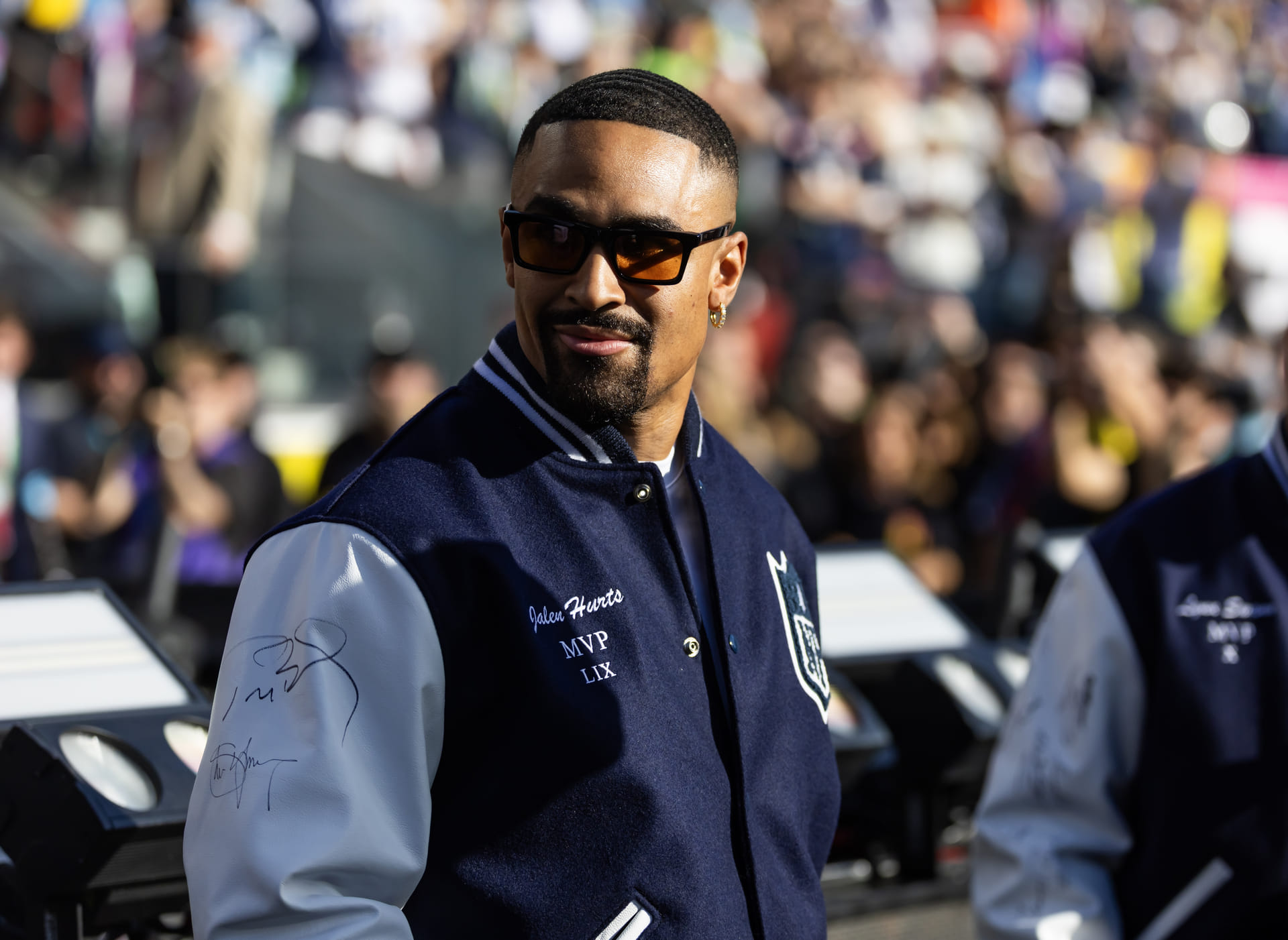 "Extremely similar to Russell Wilson": NFL analyst spells doom for Jalen Hurts as reports around Eagles QB's locker room troubles