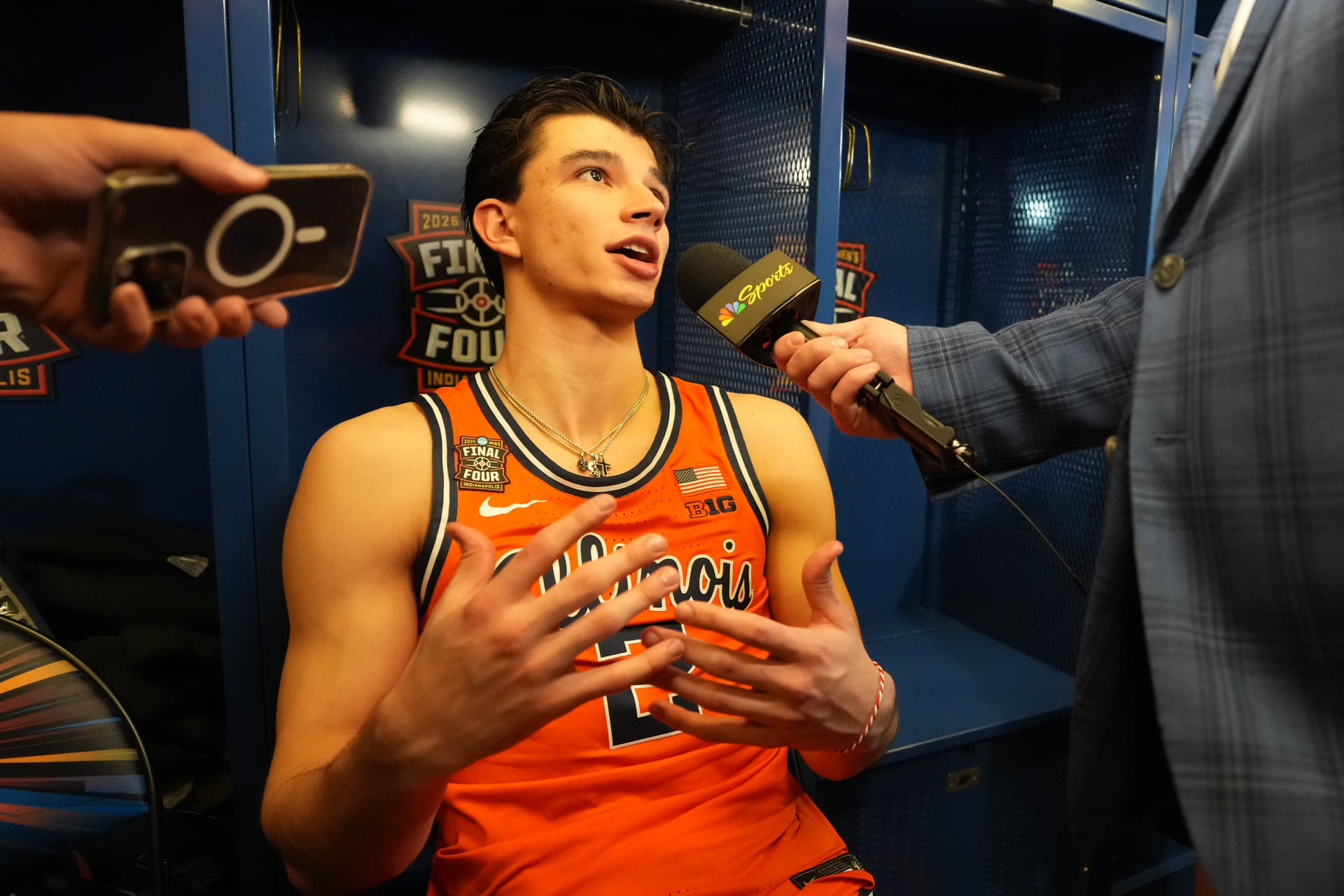 Illinois star guard Andrej Stojakovic makes major announcement about his future in NCAA 