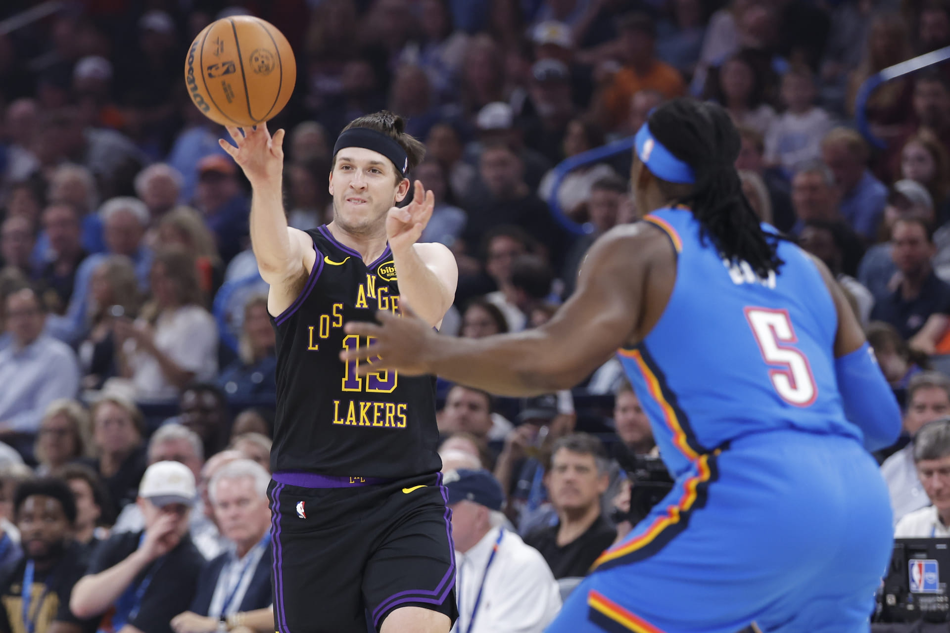 "Coming back sooner than we think?": Lakers fans search for a glimmer of hope after Austin Reaves' latest practice video drops