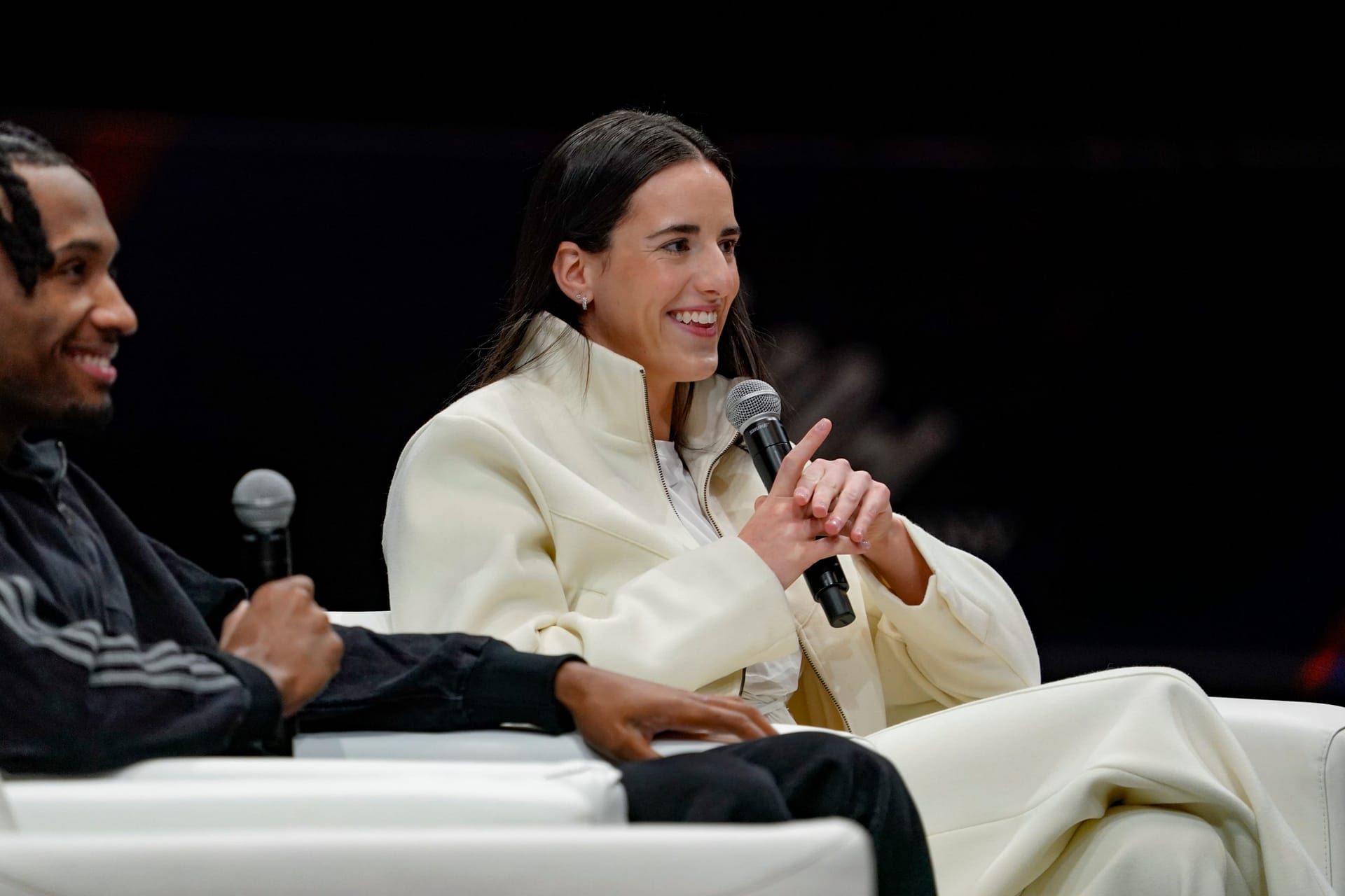 "Chicago Sky just made some room on roster for you" - WNBA Fans Lose It Over Caitlin Clark's Bold Cubs Move After Angel Reese Quits Chicago