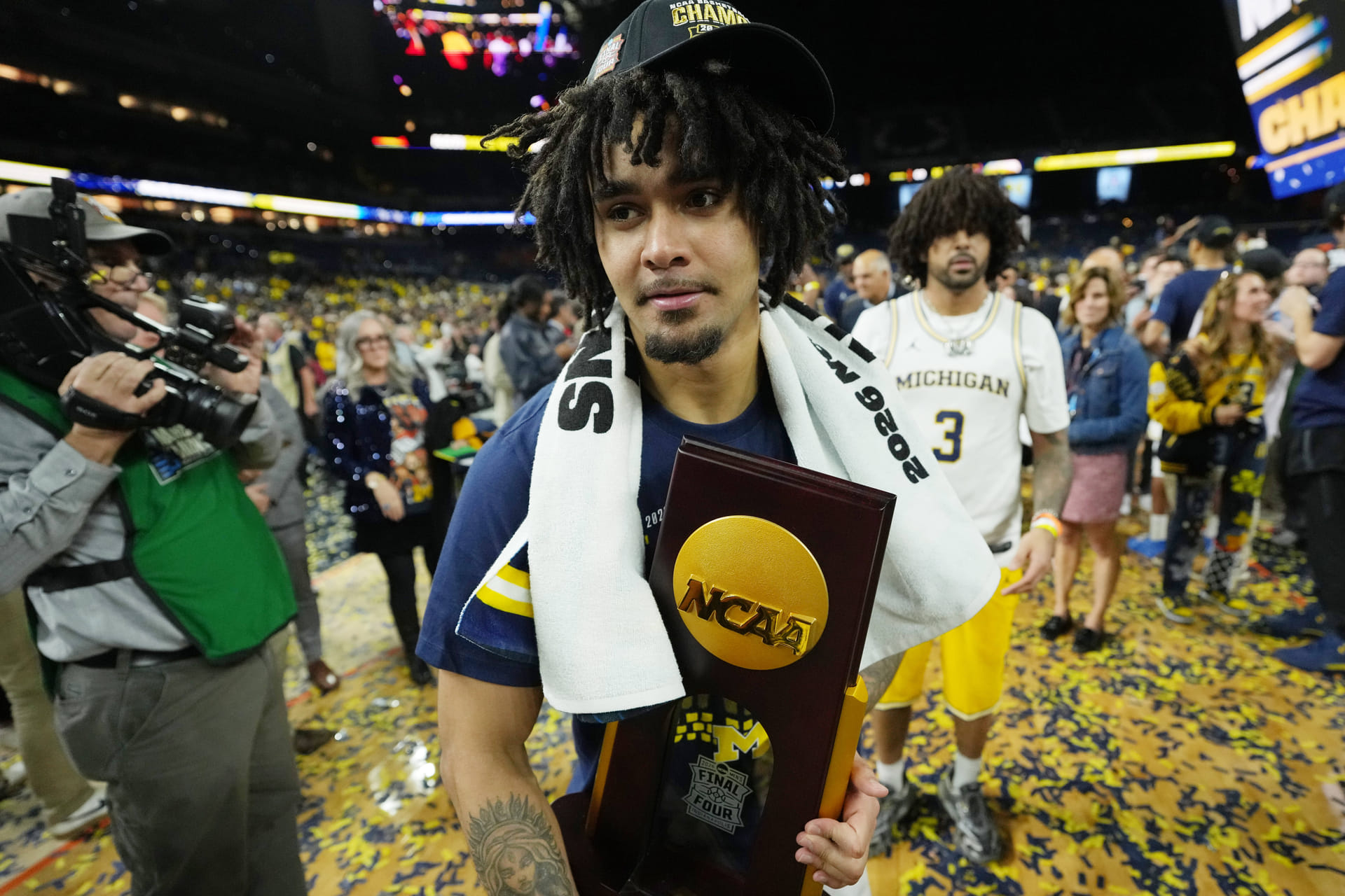 “They tried telling me I was a*s”: Elliot Cadeau claps back at critics after Michigan stuns UConn for national title since 1989
