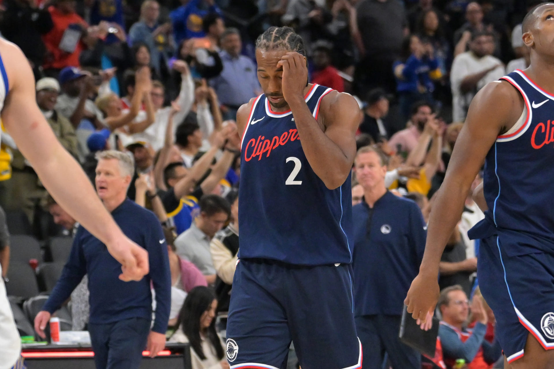 "They need somebody like Jrue Holiday": Fans react after Kawhi Leonard's reported demand to Clippers front office comes to light