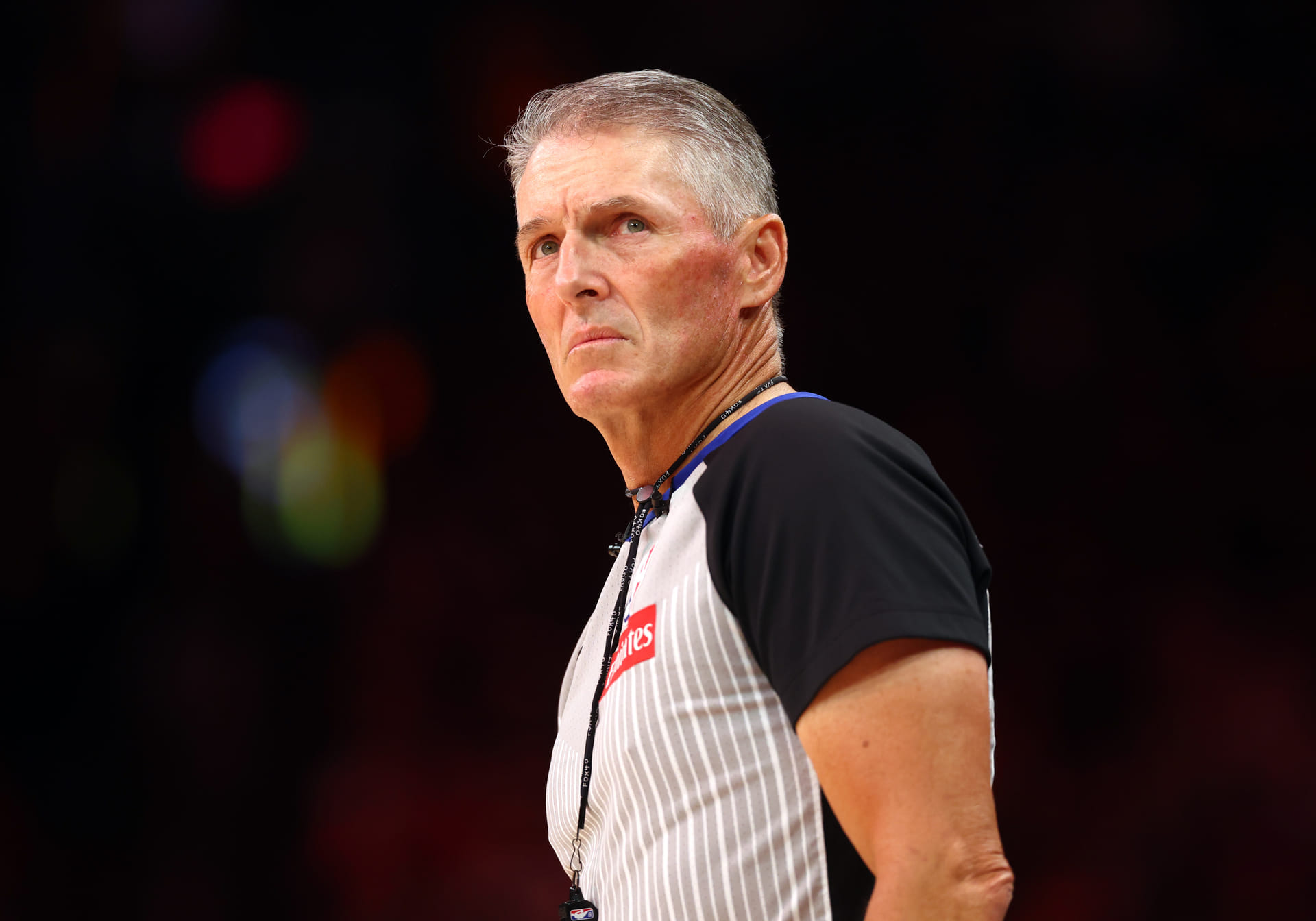 "Horrible ref and horrible person" - NBA Fans Smoke Referee Scott Foster for His Scorer’s Table Blowup