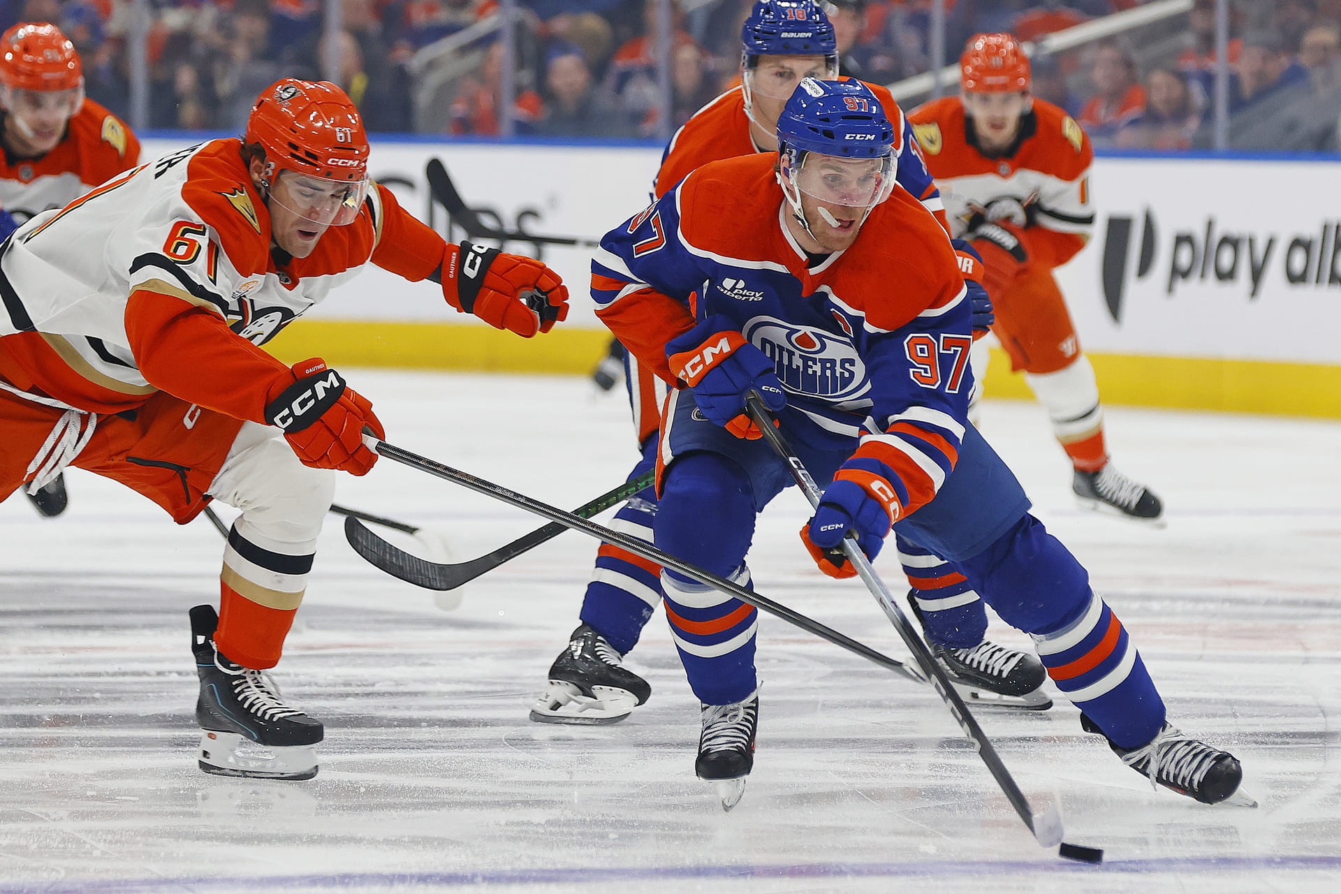 What happened to Connor McDavid? Oilers captain addresses injury scare after Game 3 loss to Ducks
