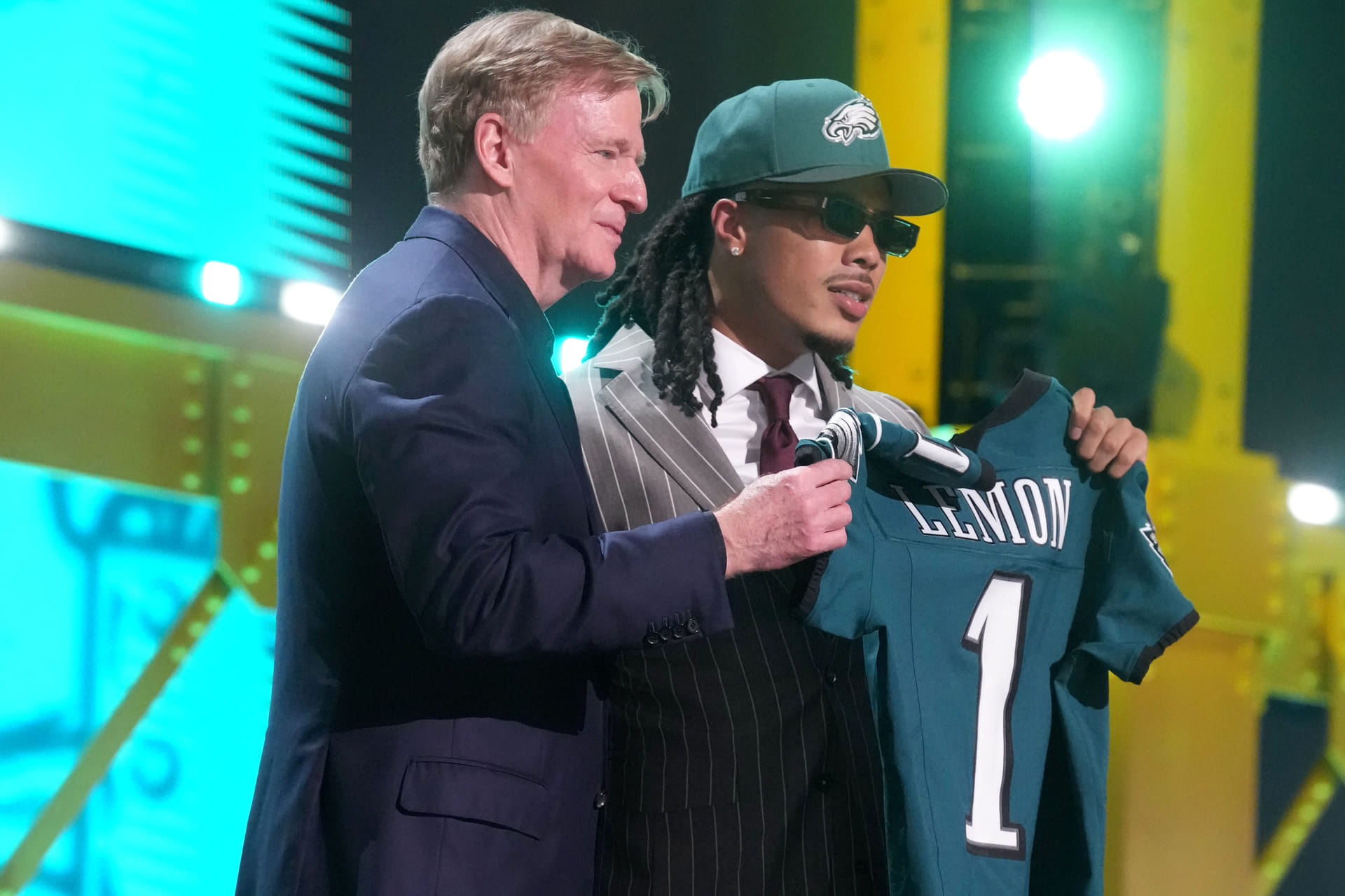 "HE WILL HAUNT THE COWBOYS FOR YEARS TO COME": Skip Bayless spells doom for Jerry Jones' team after Eagles draft Makai Lemon by trading with Dallas