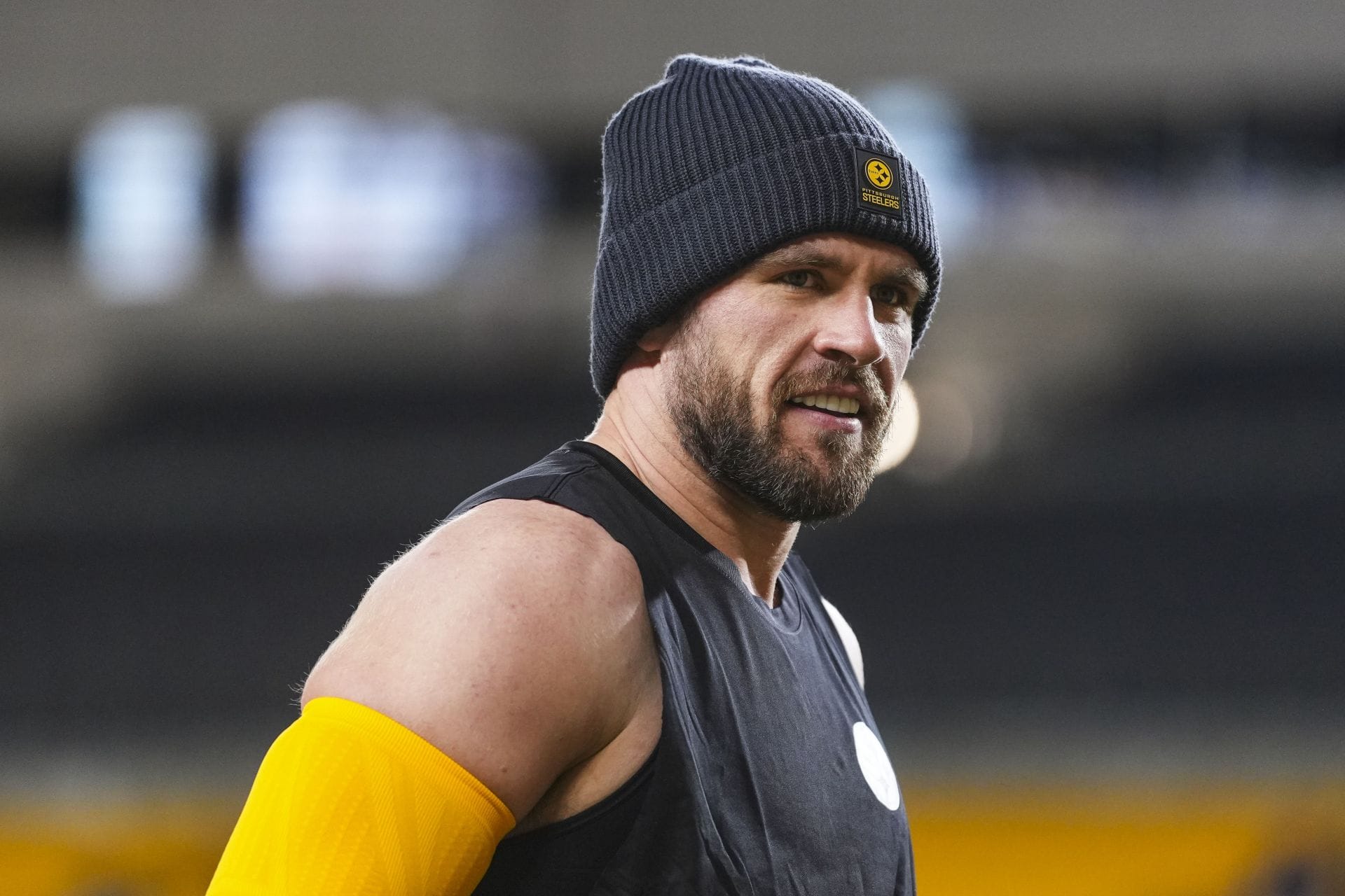 5 surprising draft-day trades that could send shockwaves thoughout NFL ft. T.J. Watt to 49ers